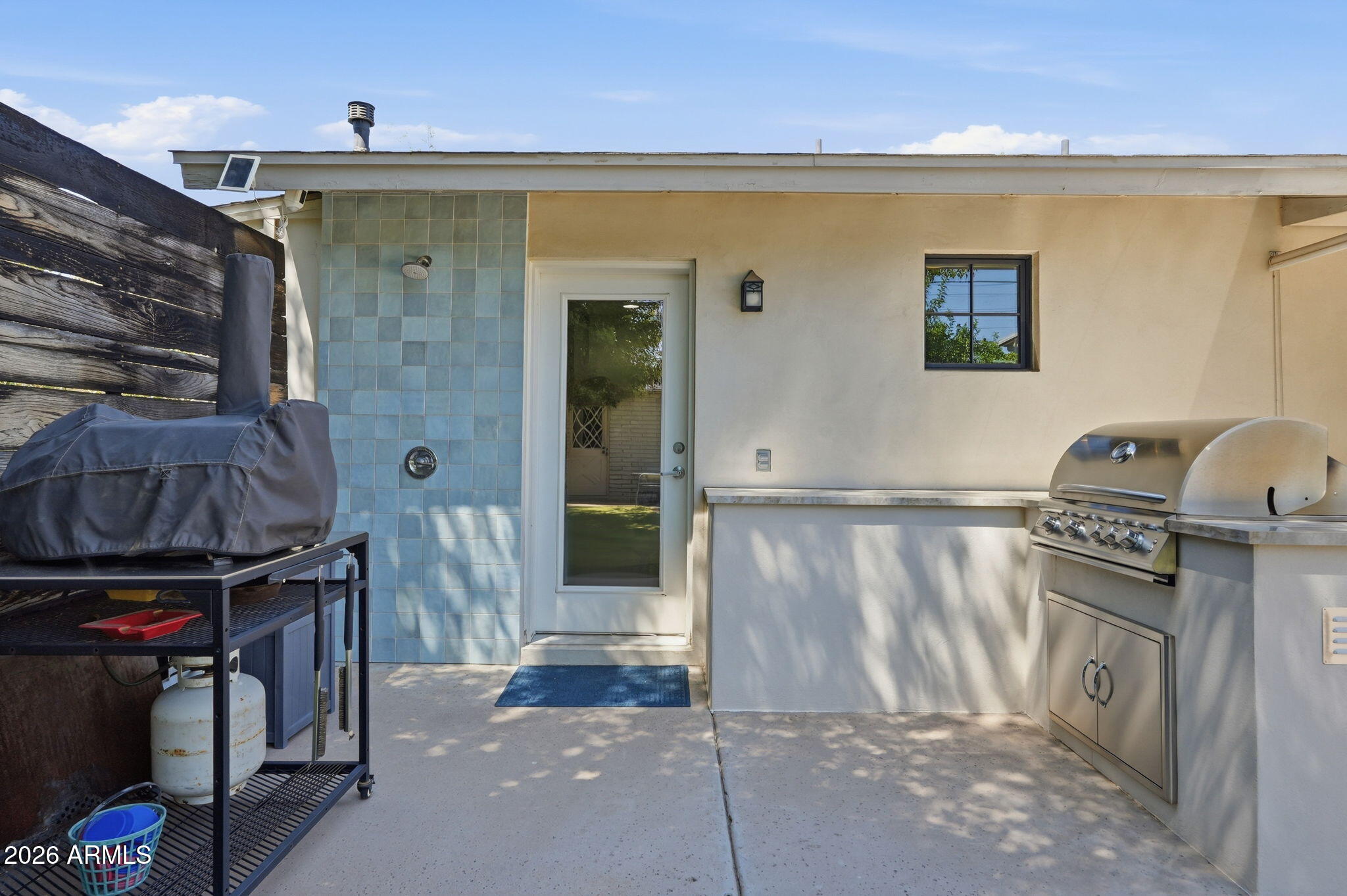 3427 E MARIPOSA Street
