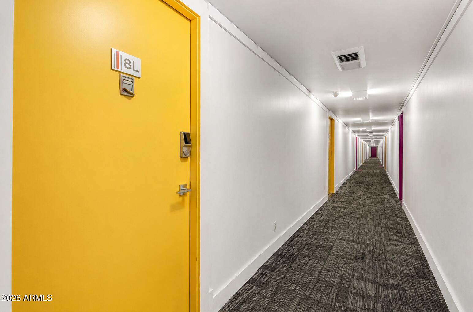 4750 N CENTRAL Avenue 8L