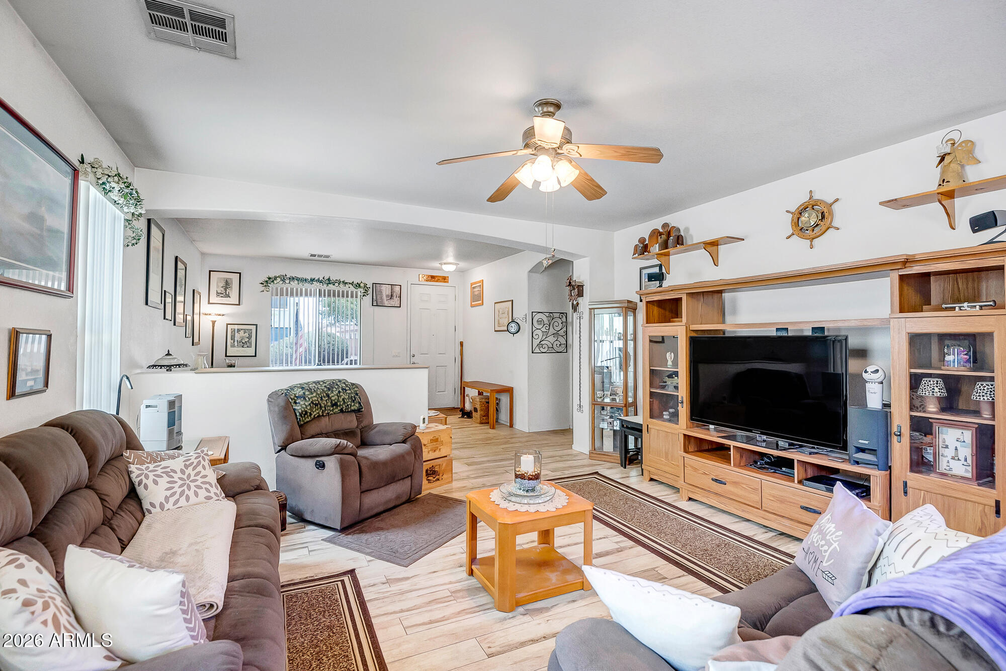 2945 W GOLDMINE MOUNTAIN Drive