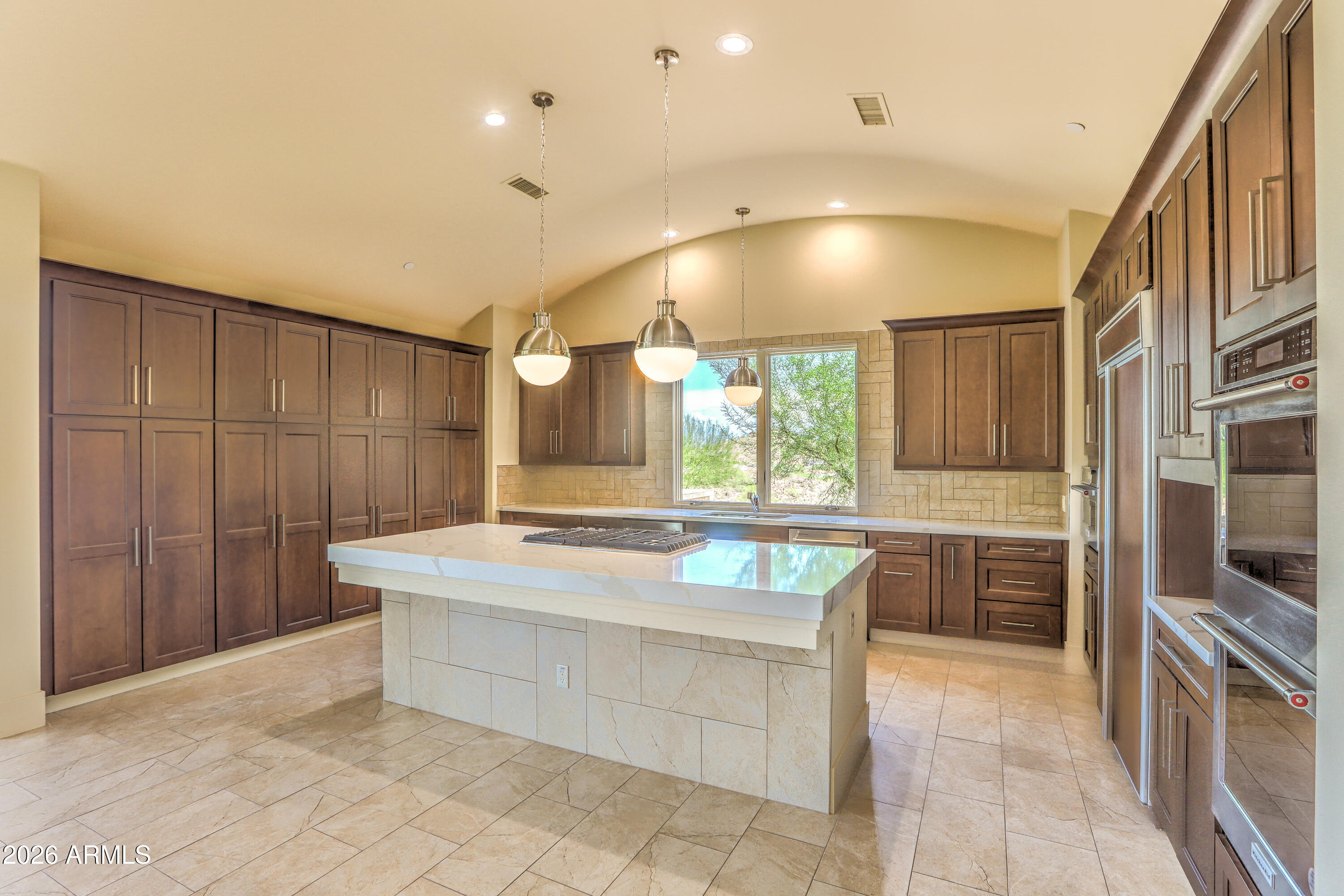 10031 N PALISADES Boulevard