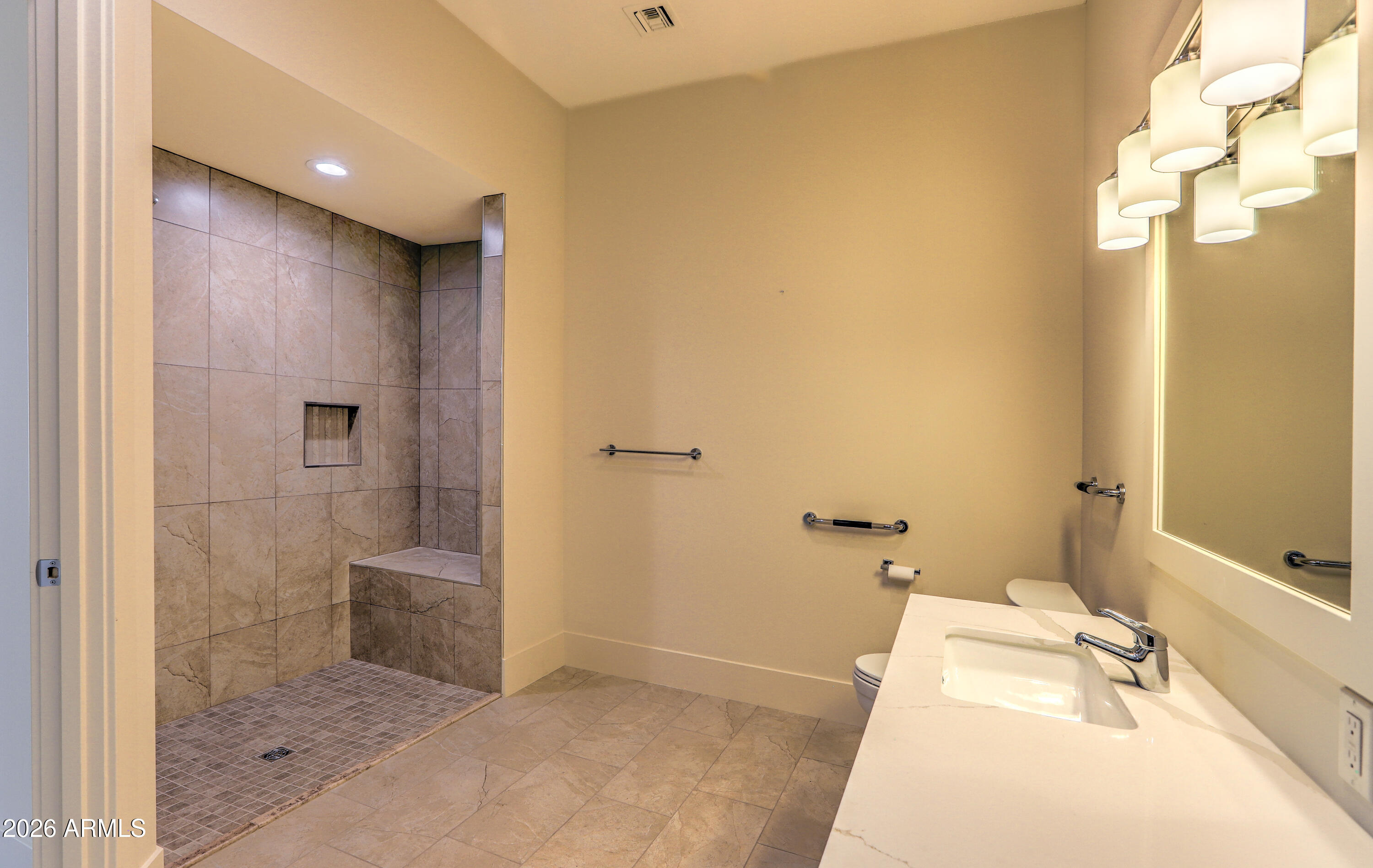 10031 N PALISADES Boulevard