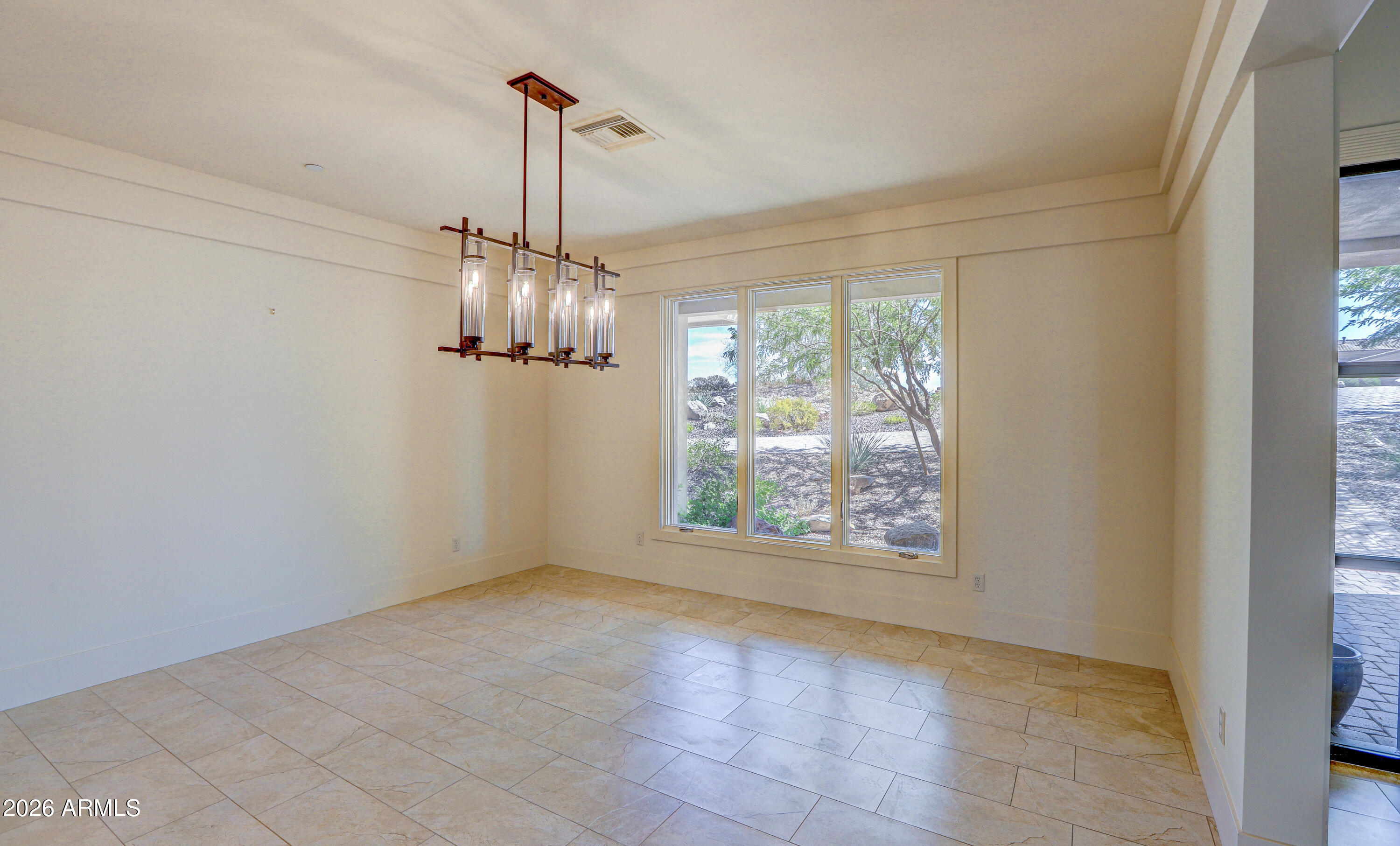 10031 N PALISADES Boulevard