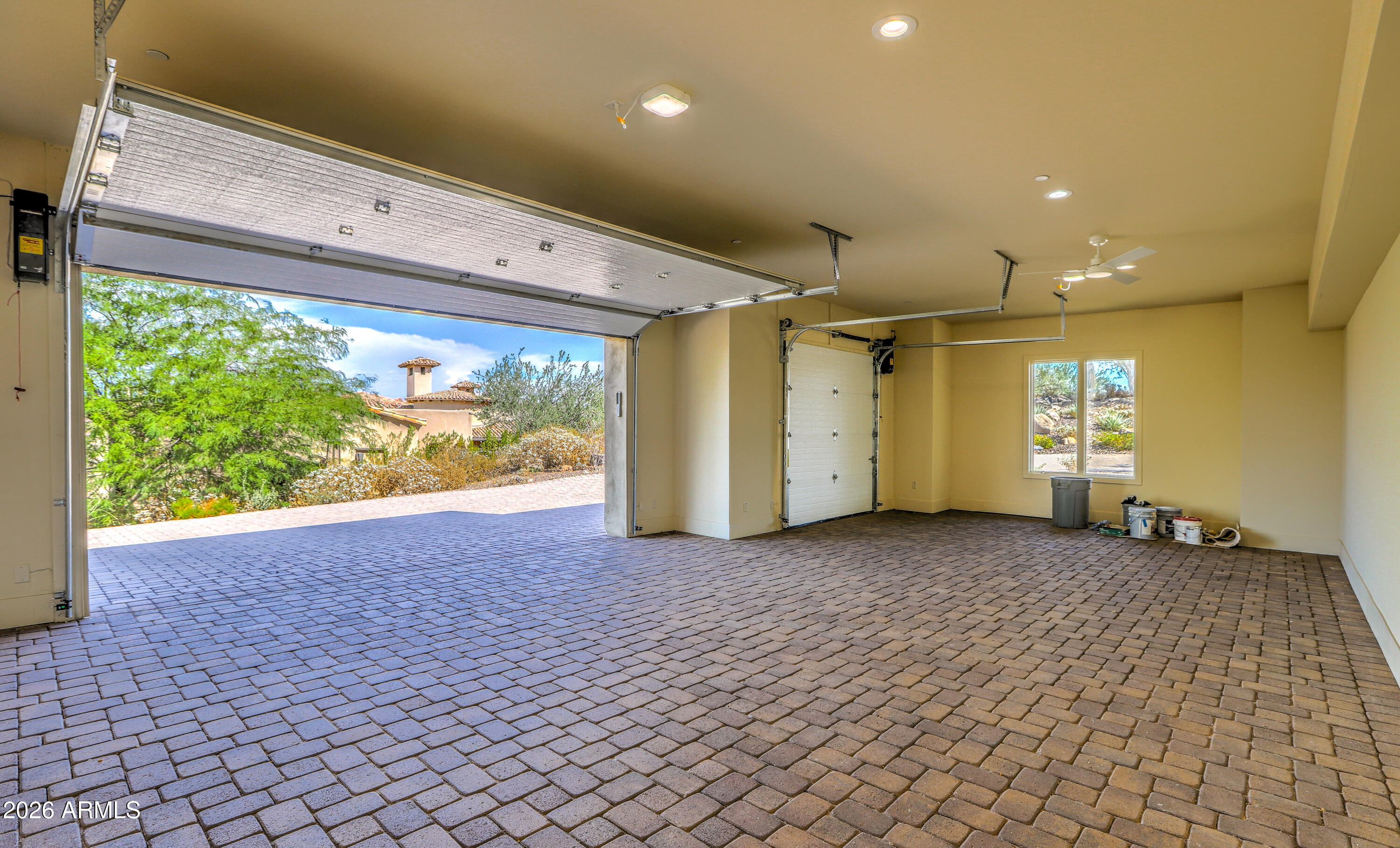 10031 N PALISADES Boulevard
