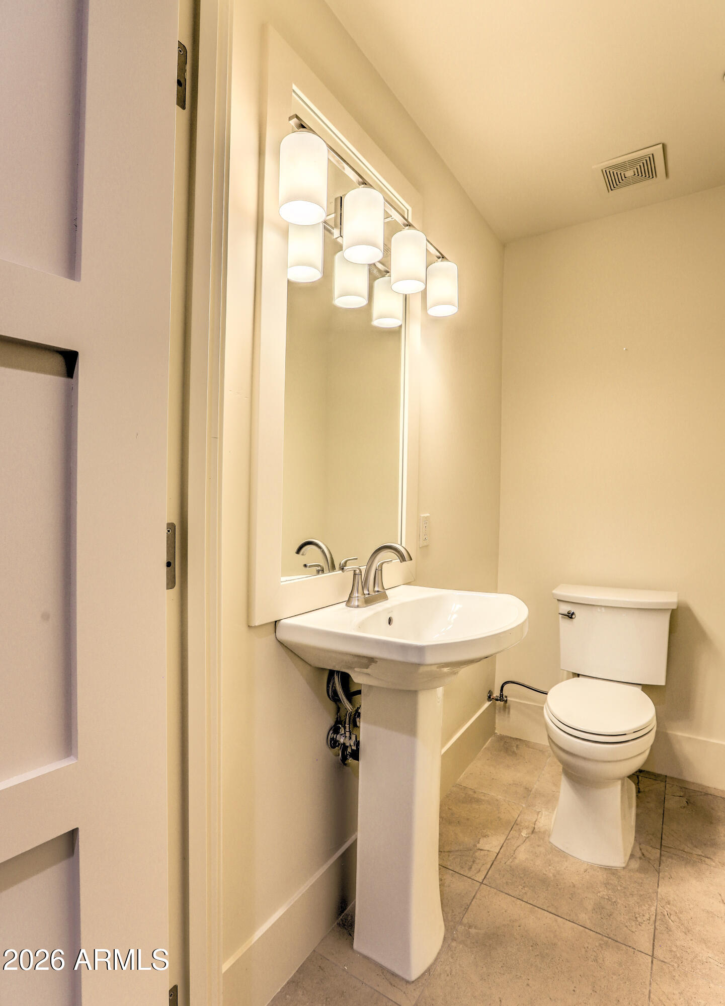 10031 N PALISADES Boulevard