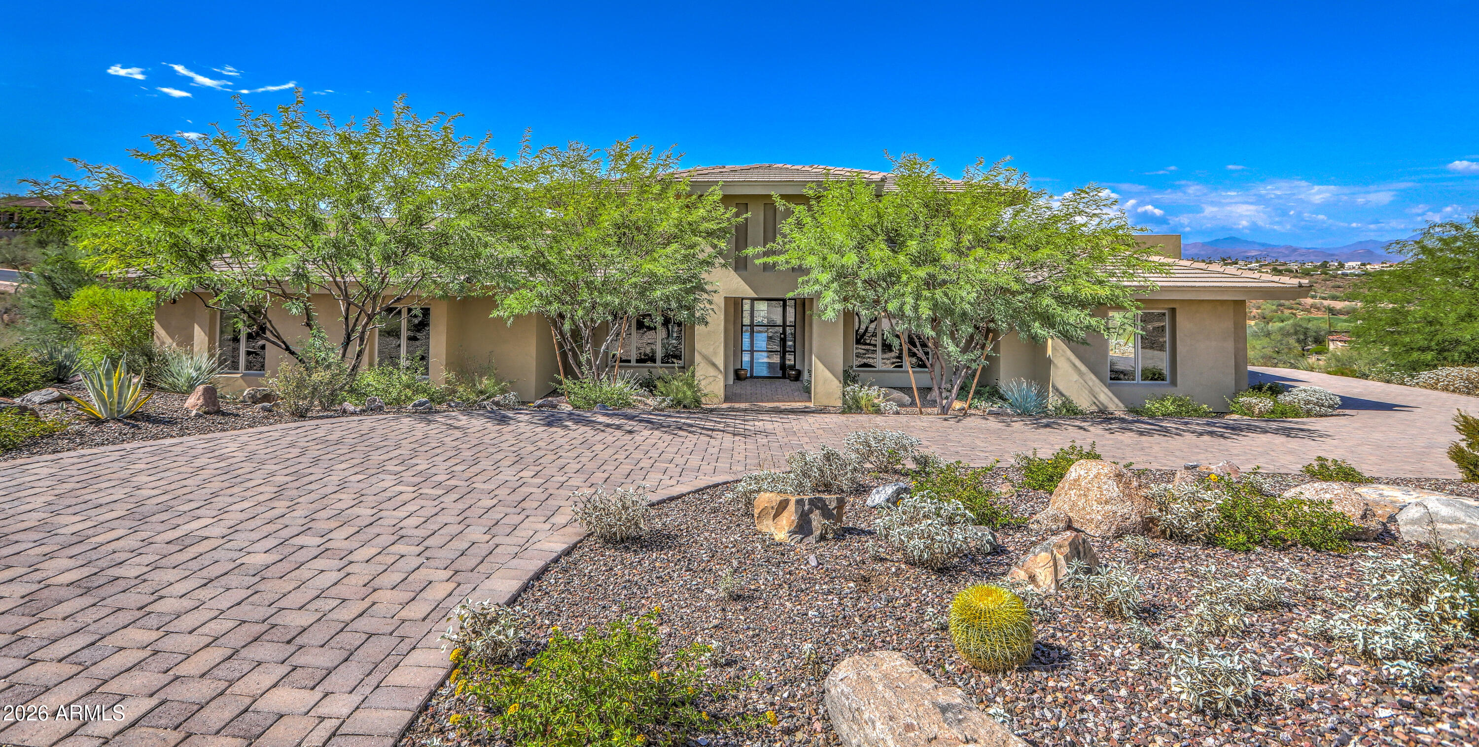 10031 N PALISADES Boulevard
