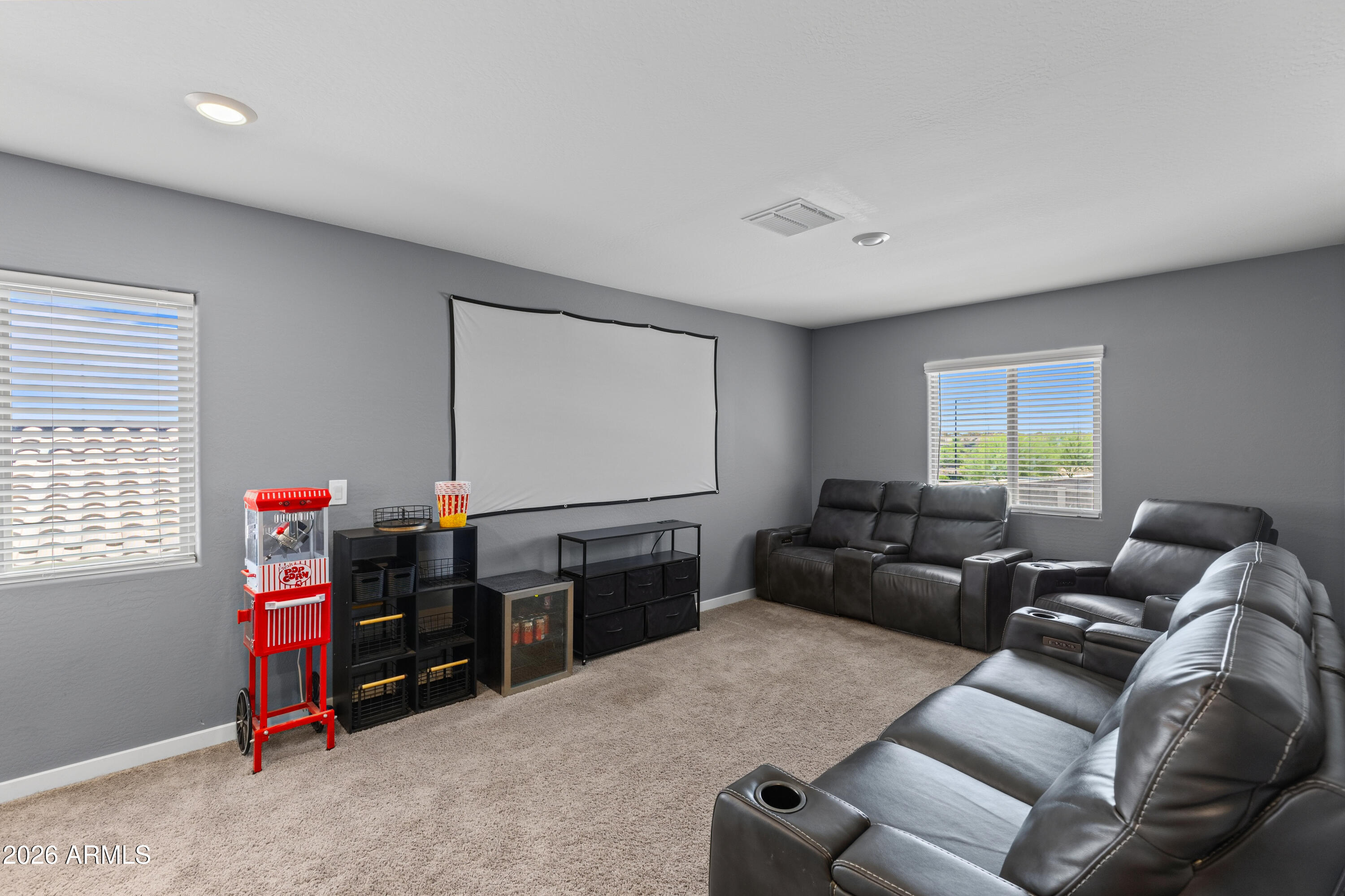 960 W 20TH Street