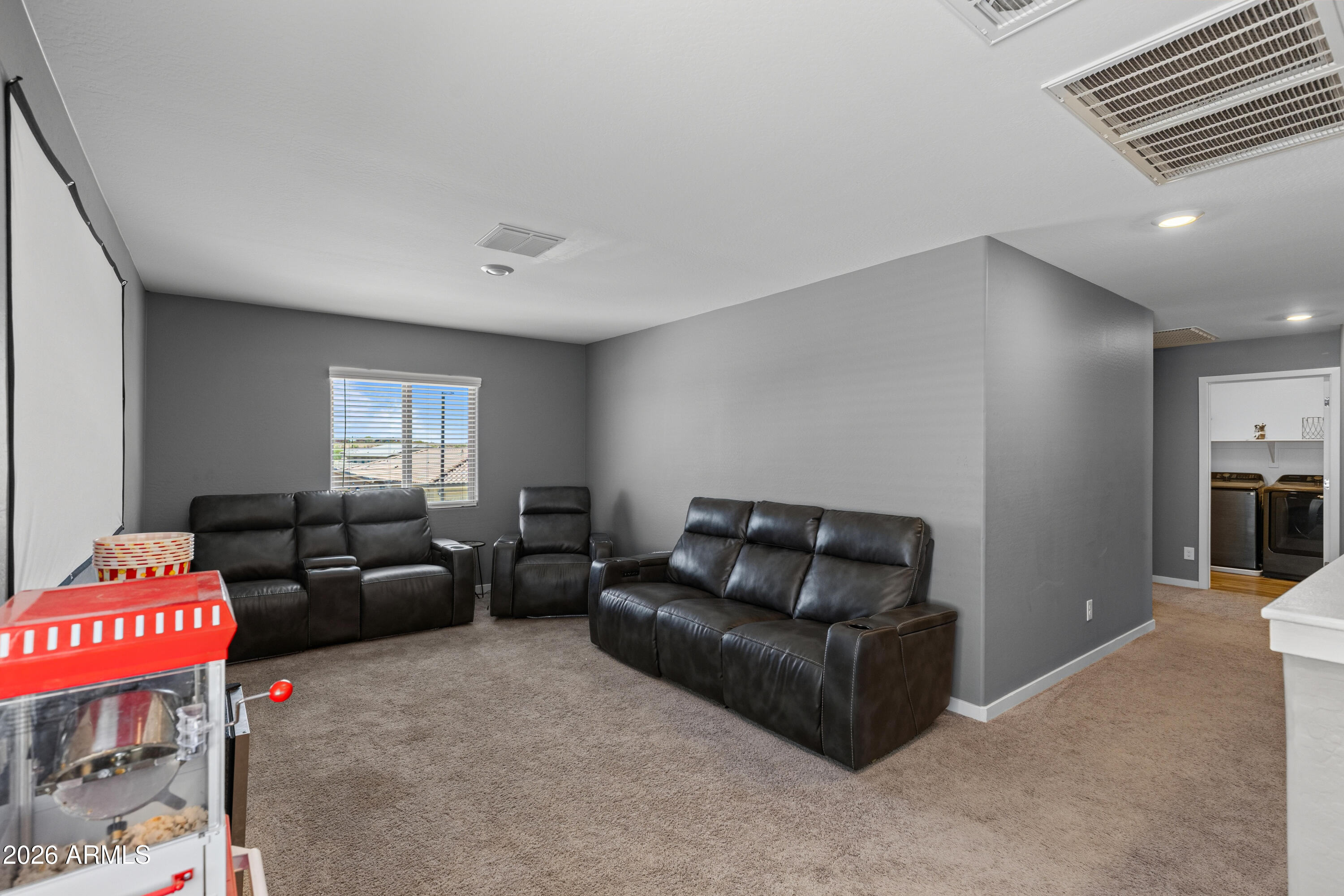 960 W 20TH Street