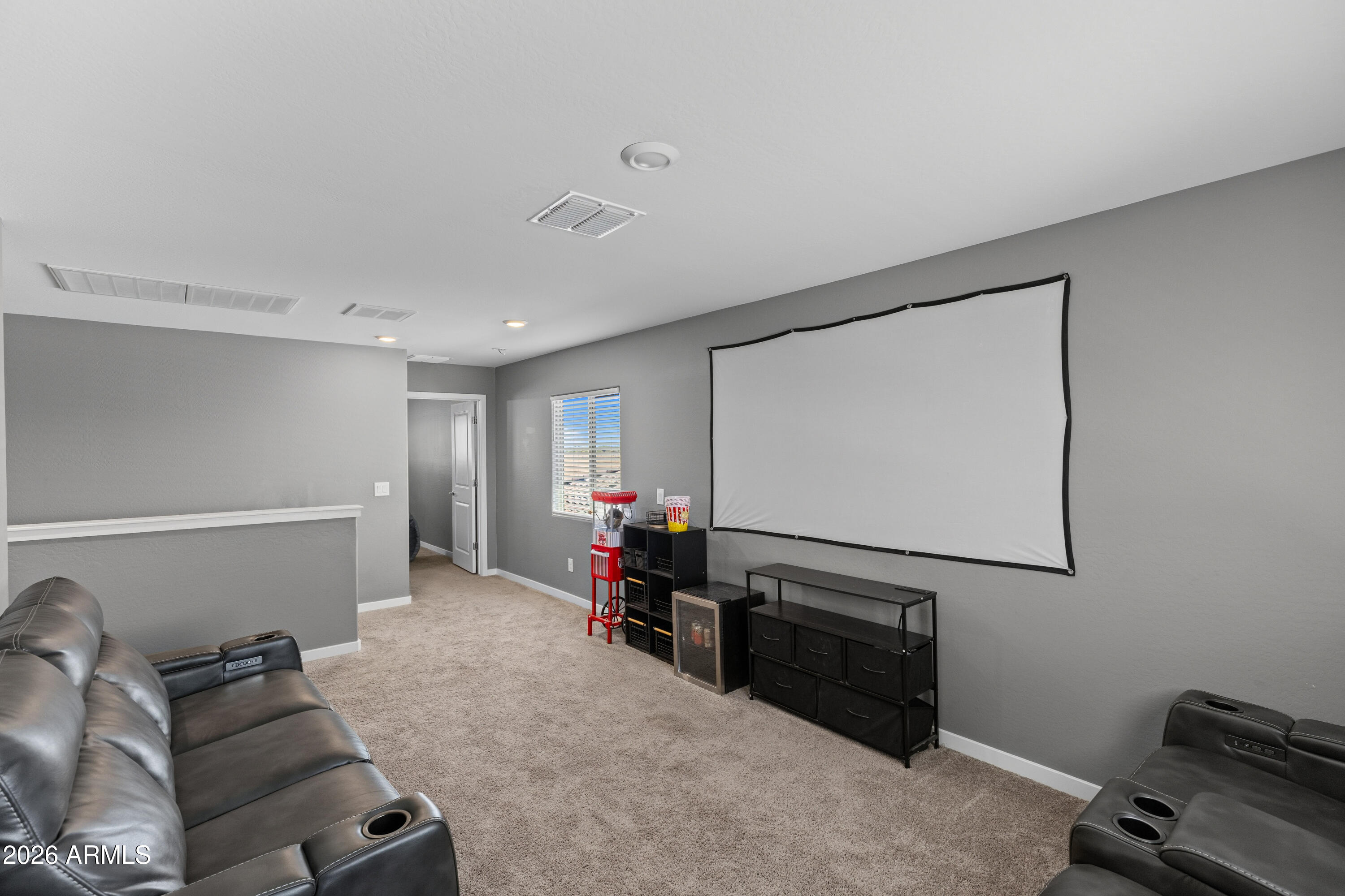 960 W 20TH Street