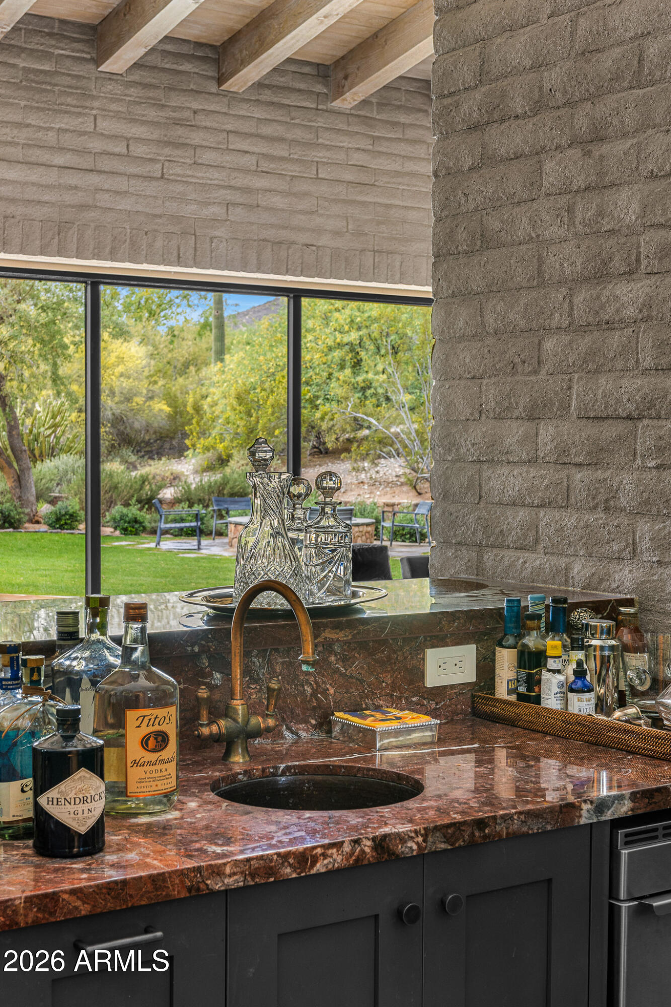 5721 N CASA BLANCA Drive