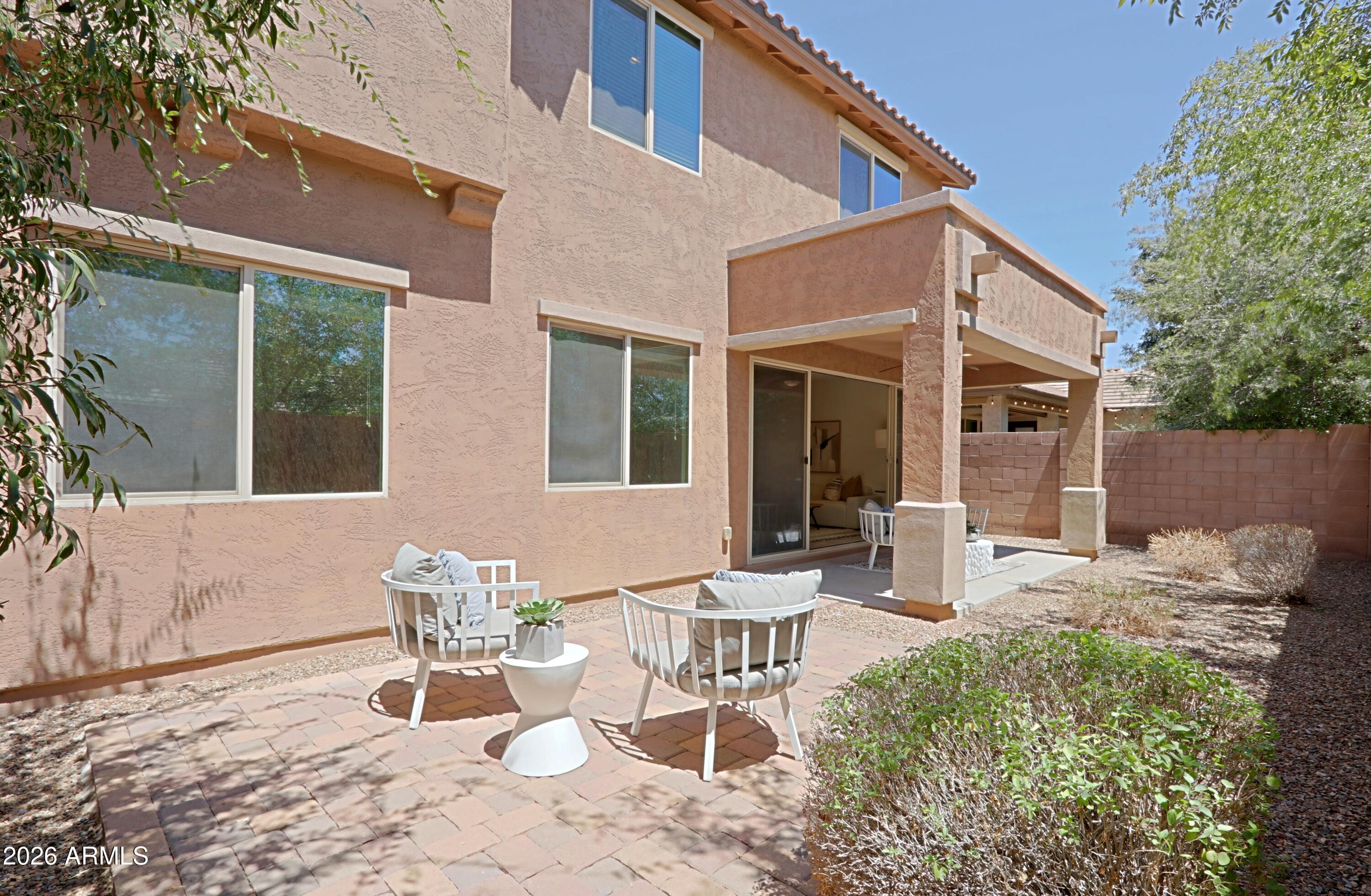 157 E CANYON Way
