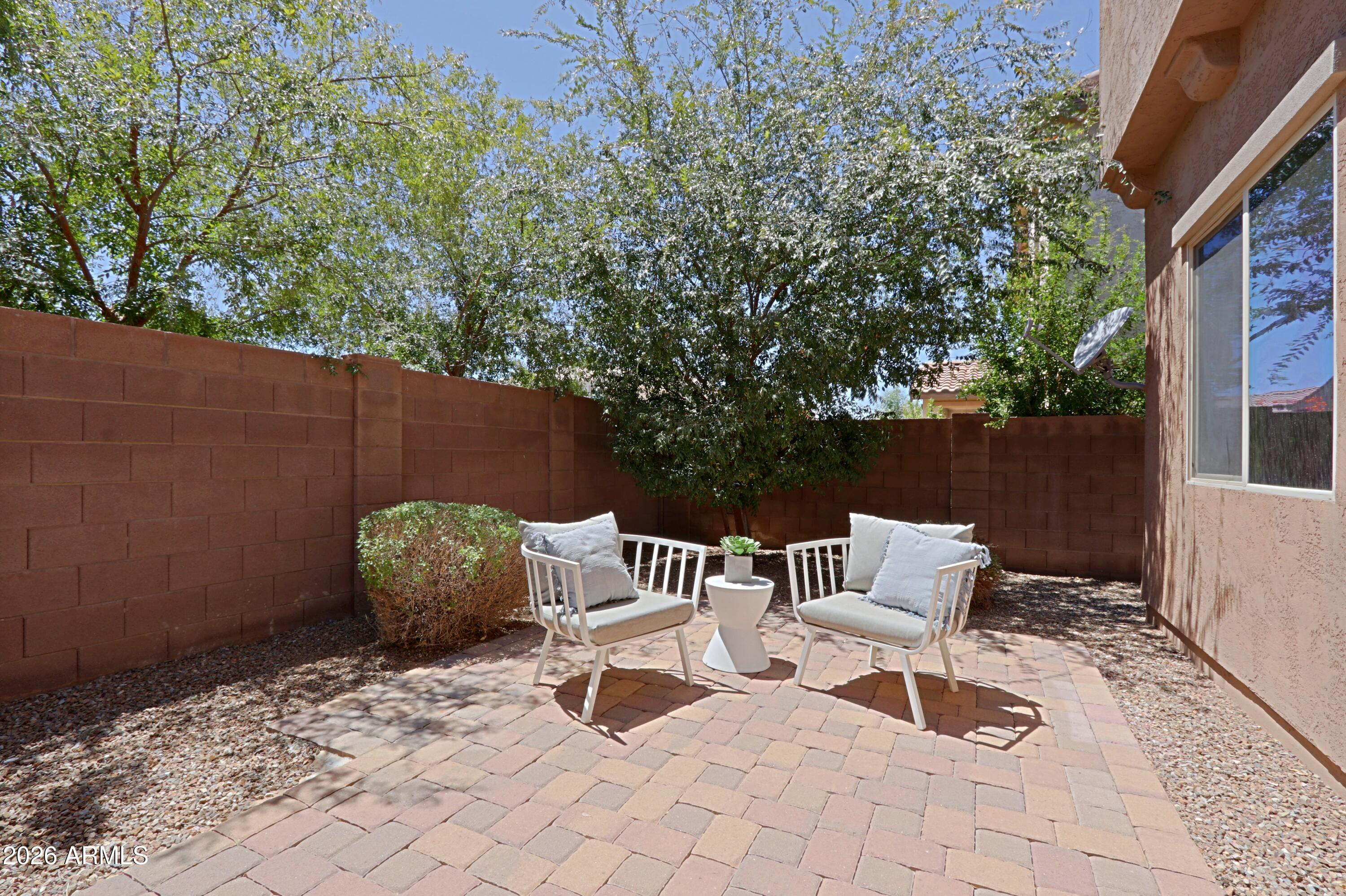 157 E CANYON Way