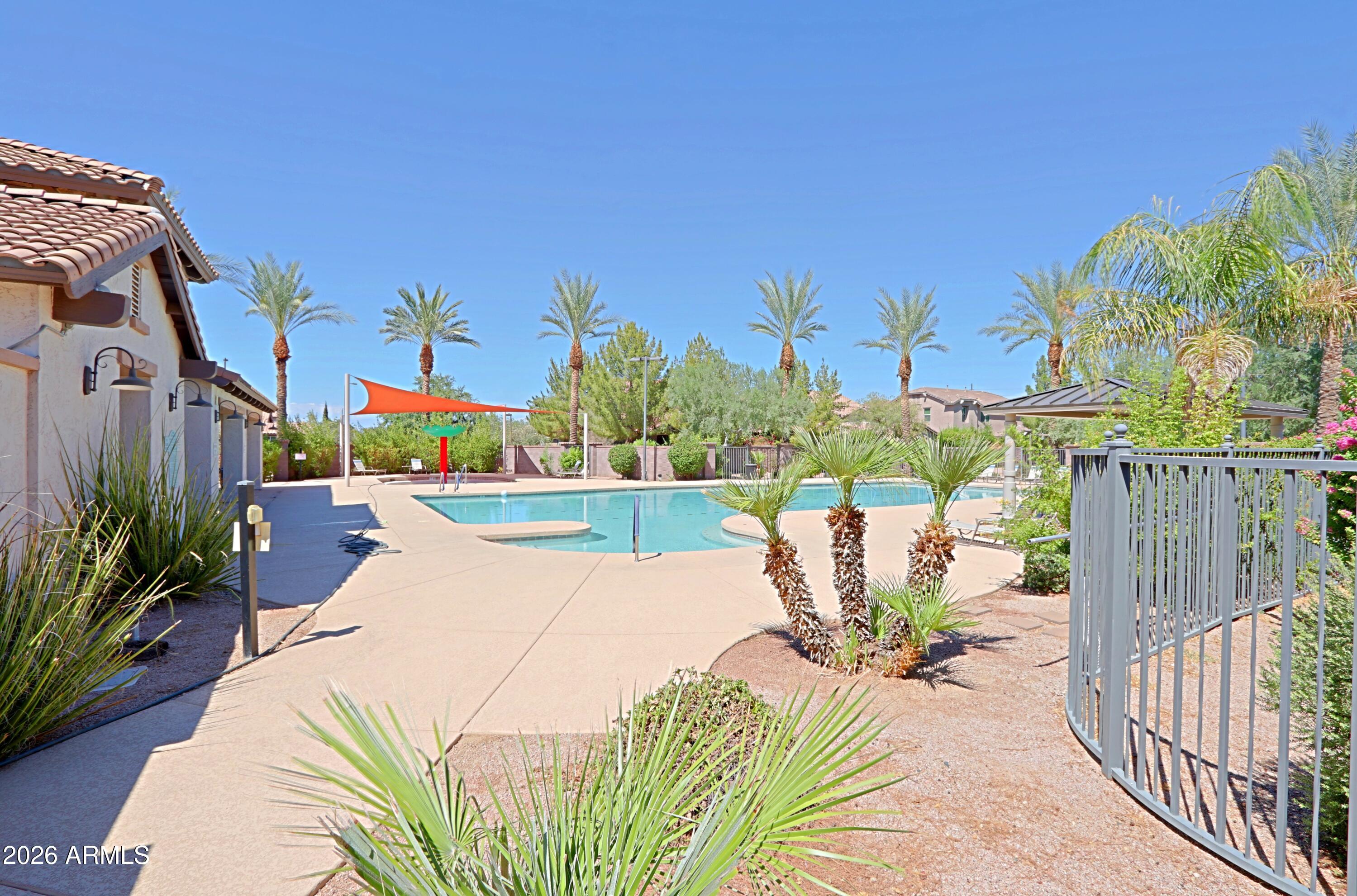 157 E CANYON Way