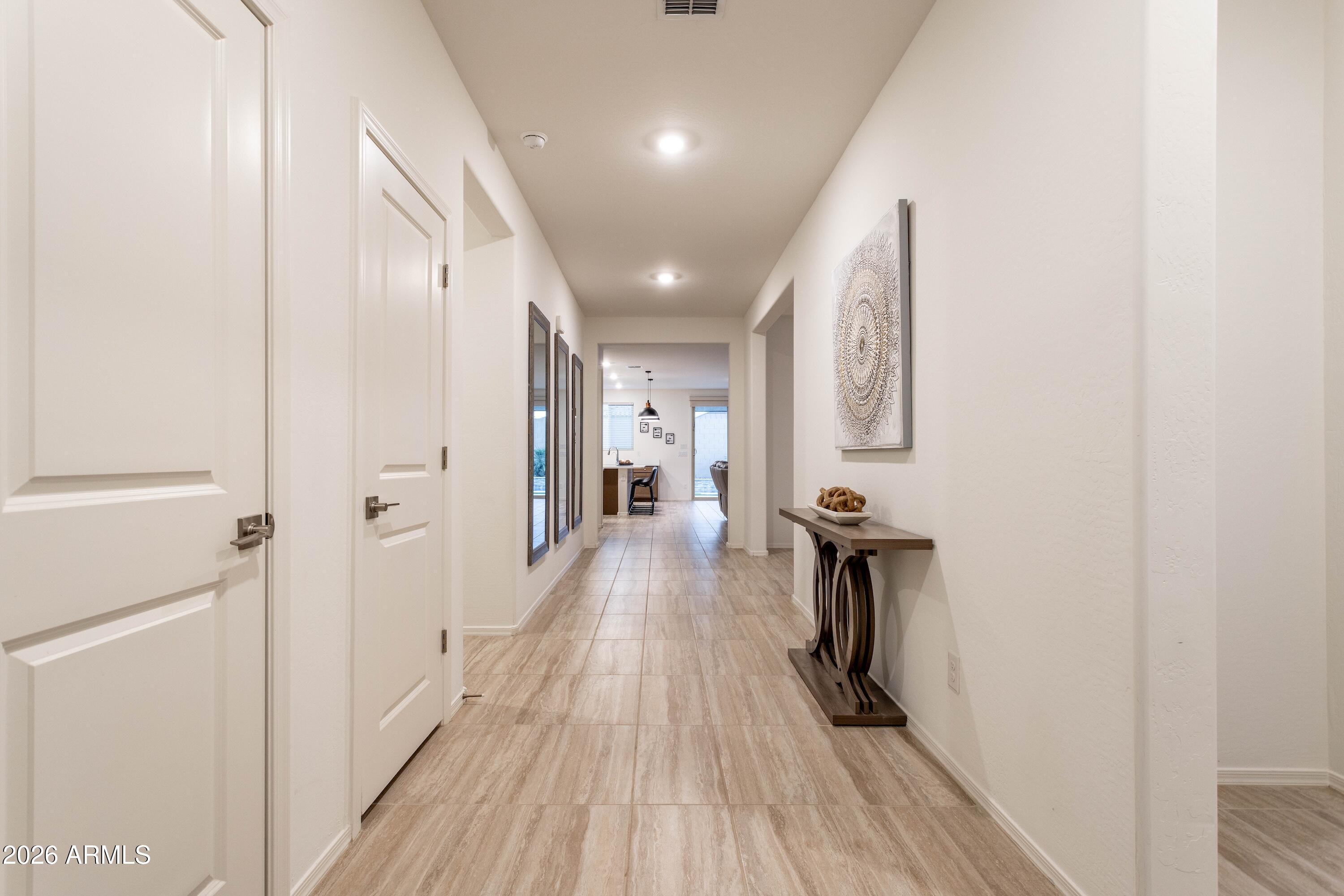 17146 W RUNNING DEER Trail