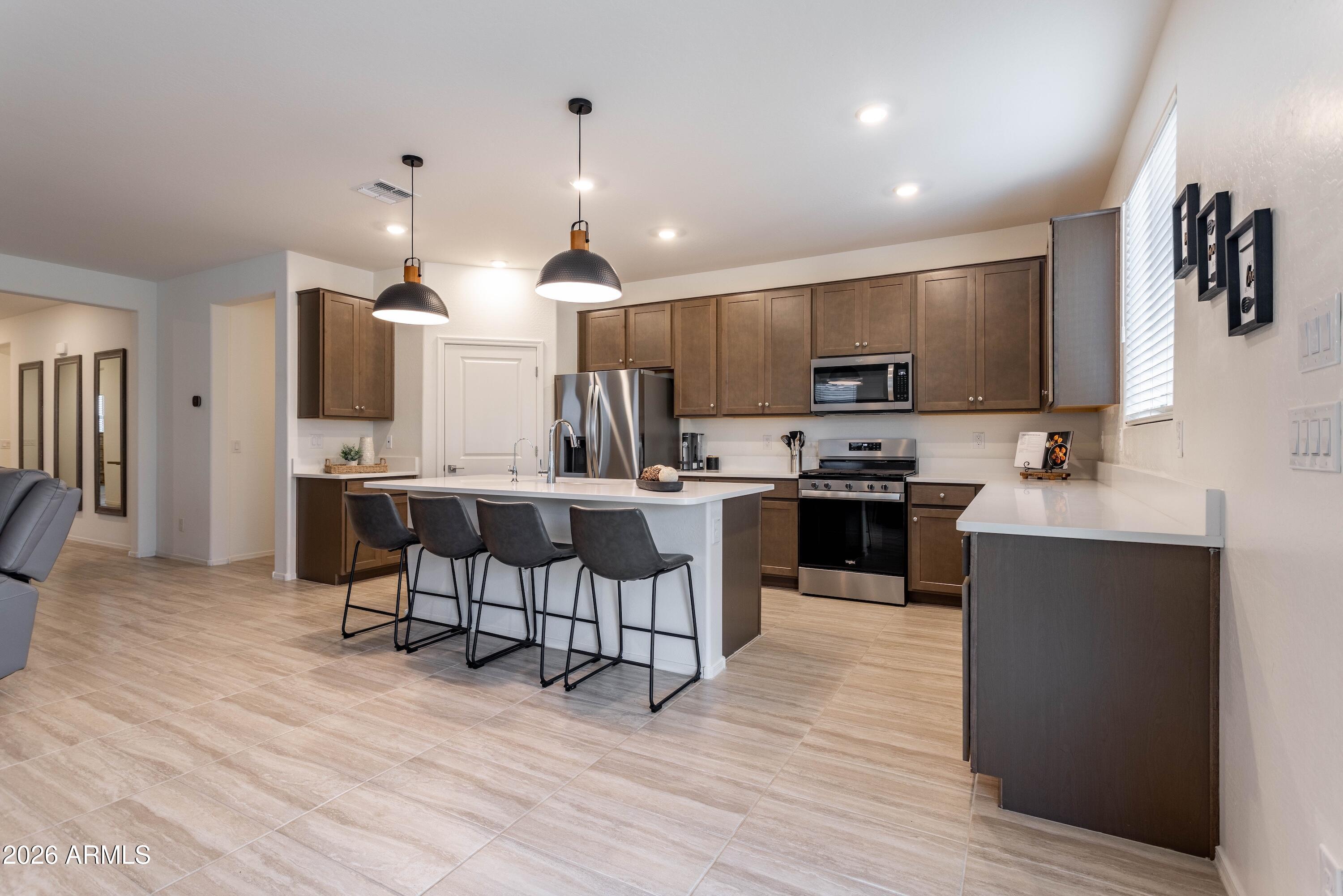 17146 W RUNNING DEER Trail