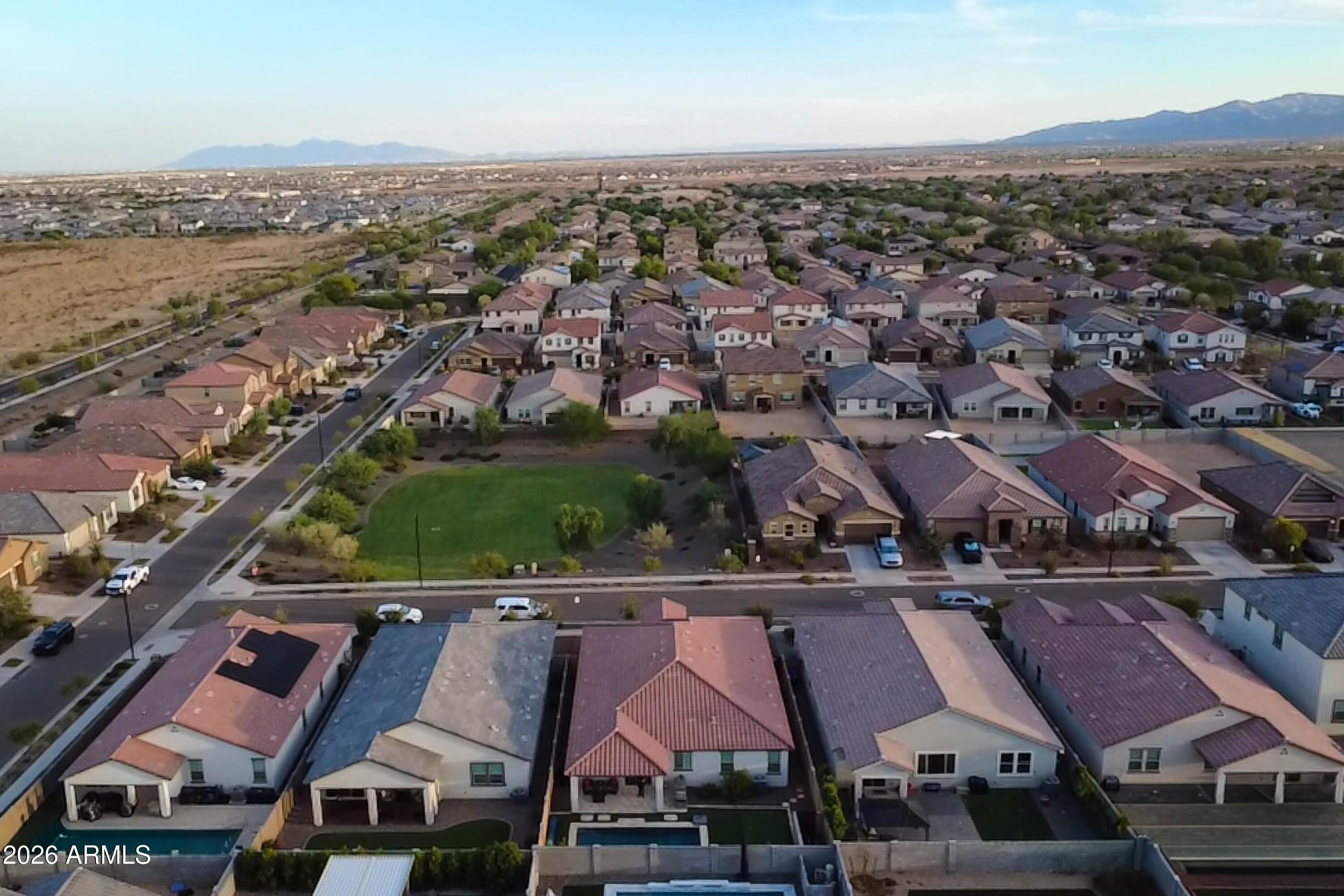 17146 W RUNNING DEER Trail