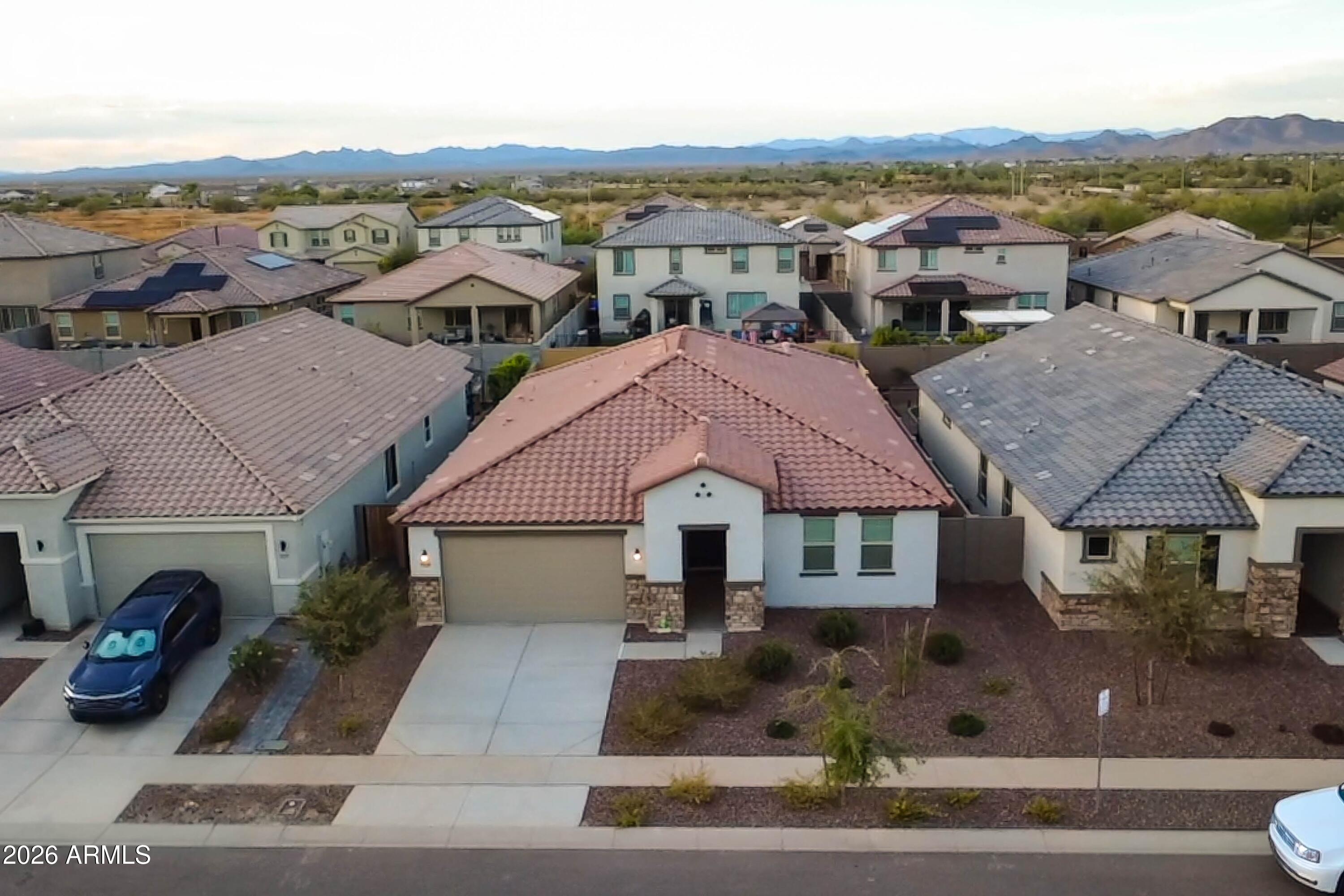 17146 W RUNNING DEER Trail