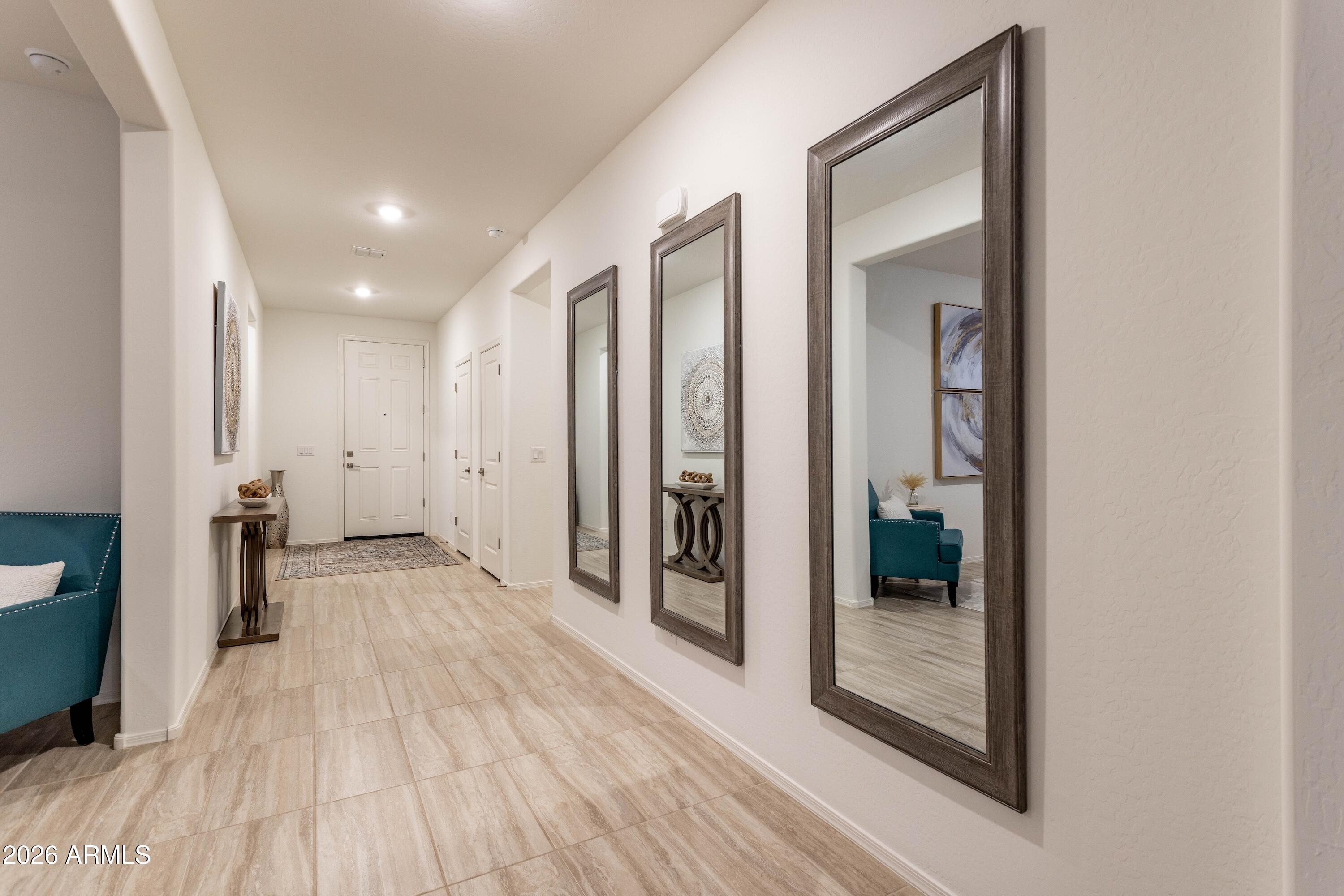 17146 W RUNNING DEER Trail