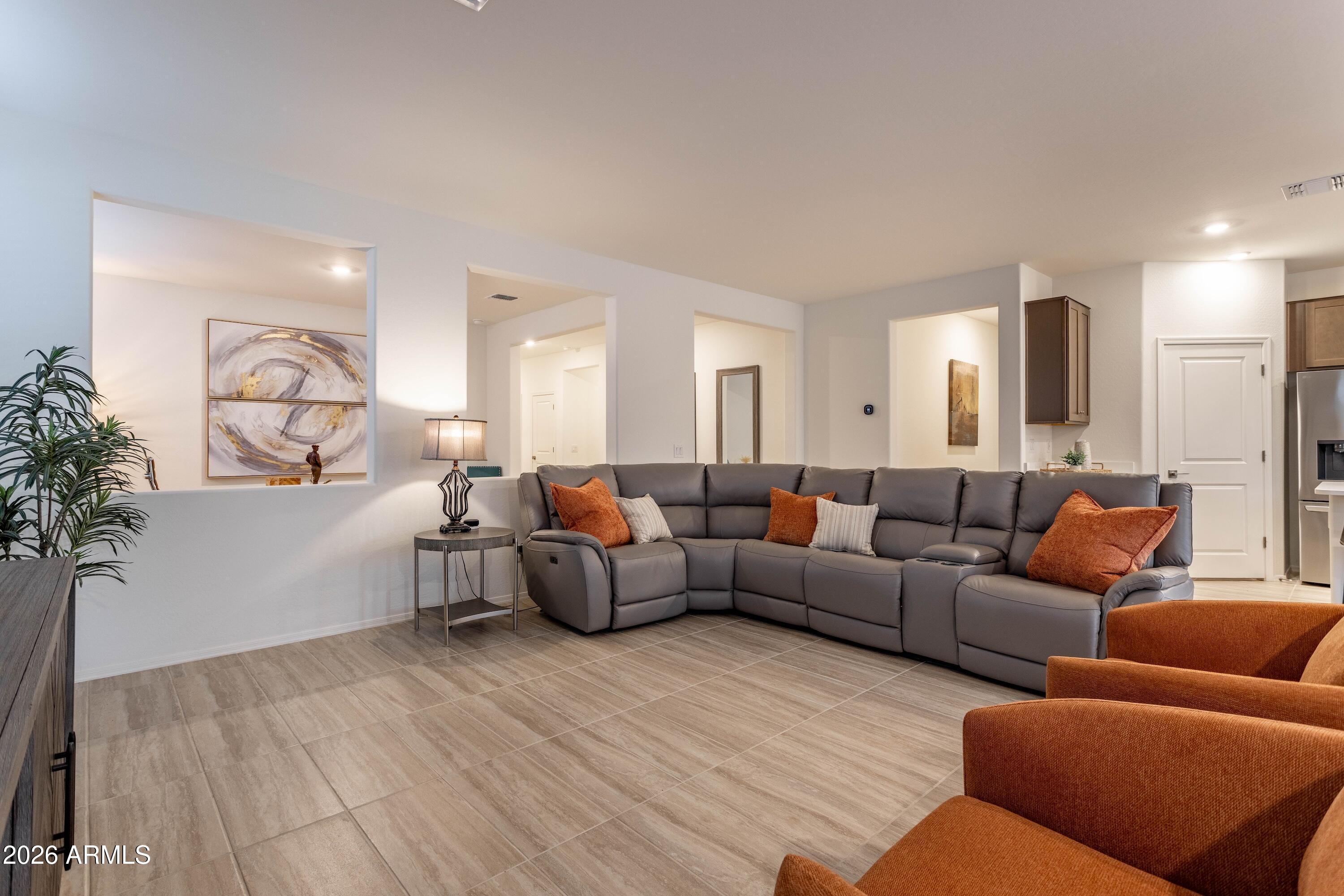 17146 W RUNNING DEER Trail