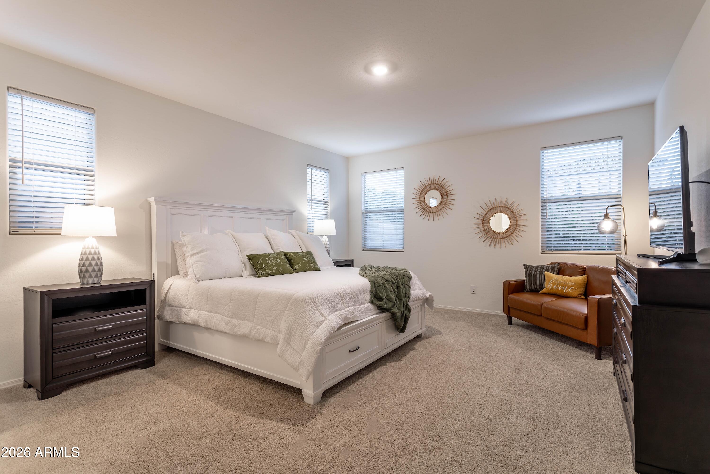 17146 W RUNNING DEER Trail
