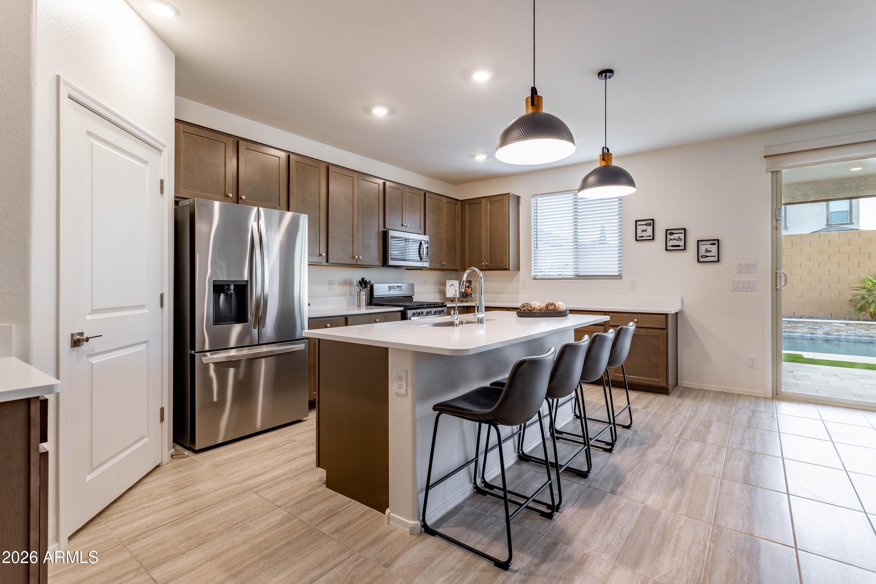 17146 W RUNNING DEER Trail