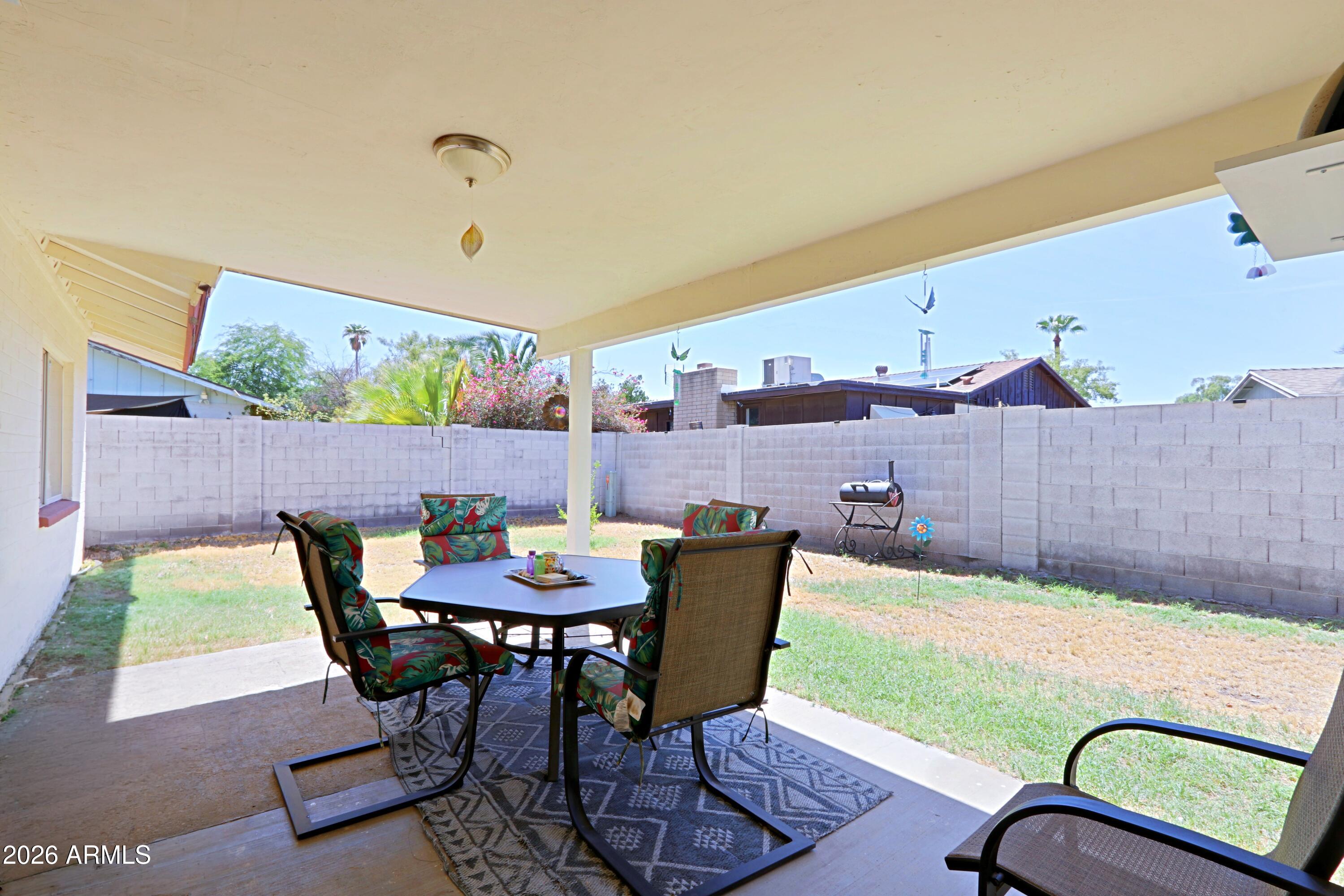 3721 W CALAVAR Road