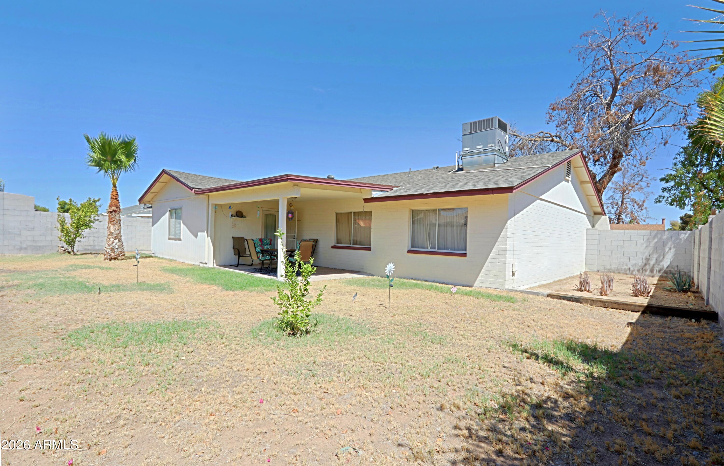 3721 W CALAVAR Road