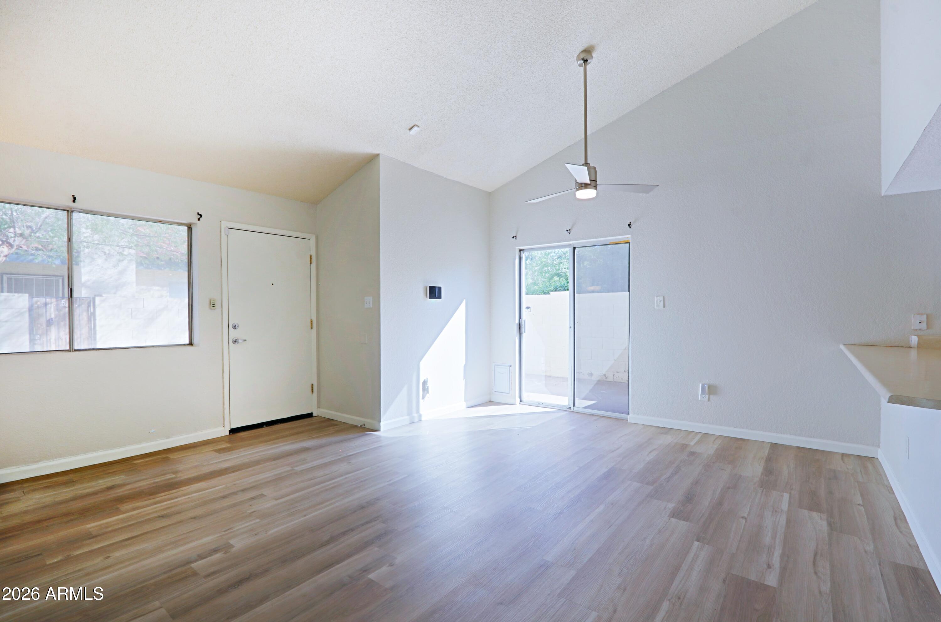 3205 W LOMA Lane 3
