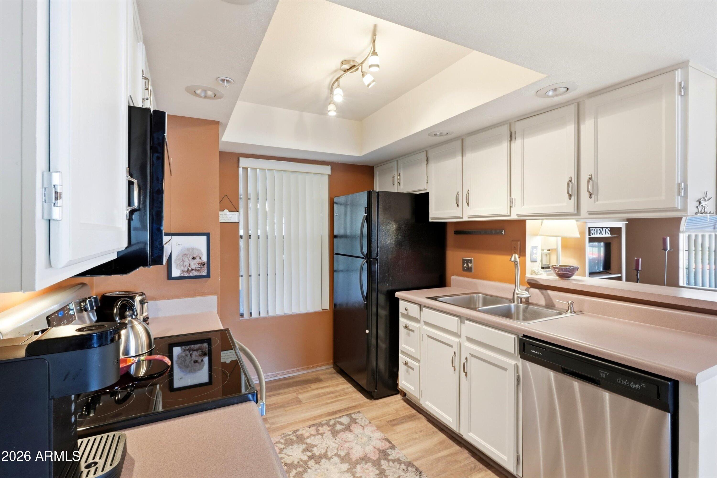 1211 N MILLER Road 116