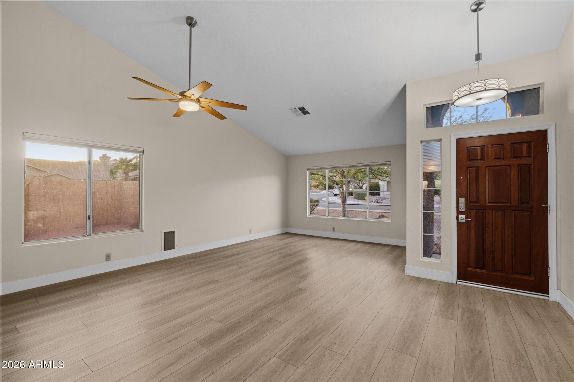 1439 W MOUNTAIN SKY Avenue