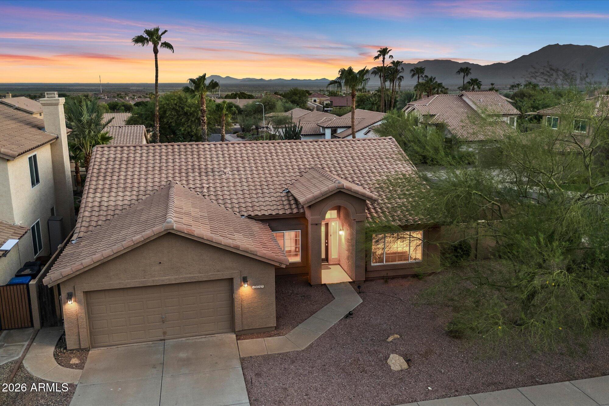 1439 W MOUNTAIN SKY Avenue