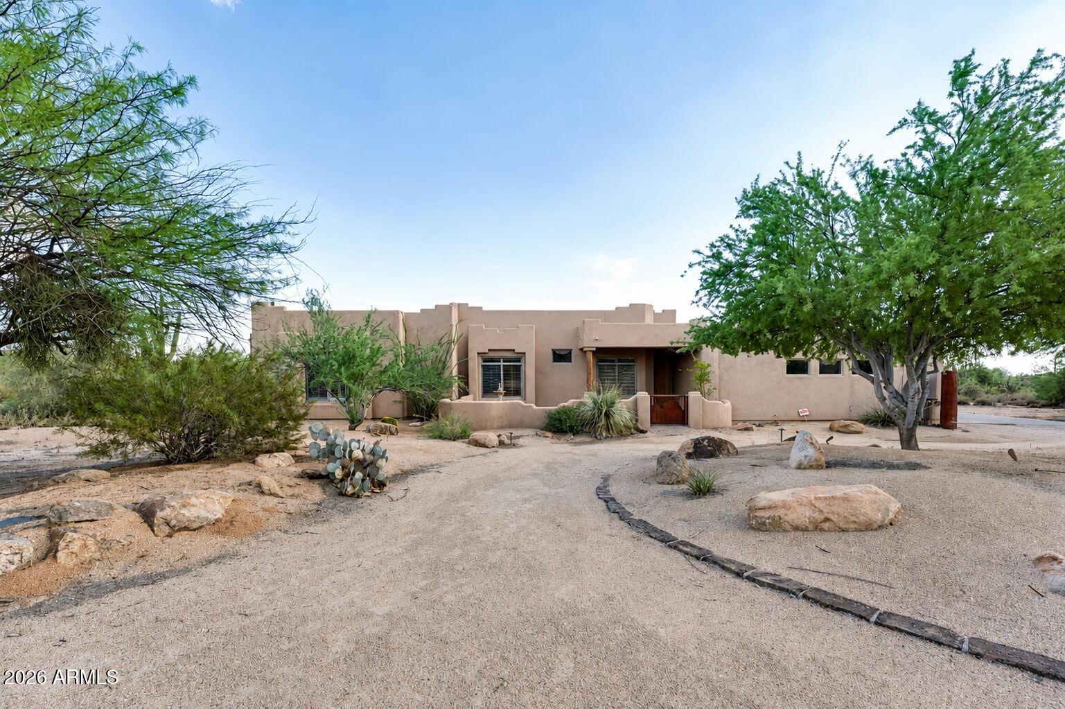 6423 E MARIA Drive