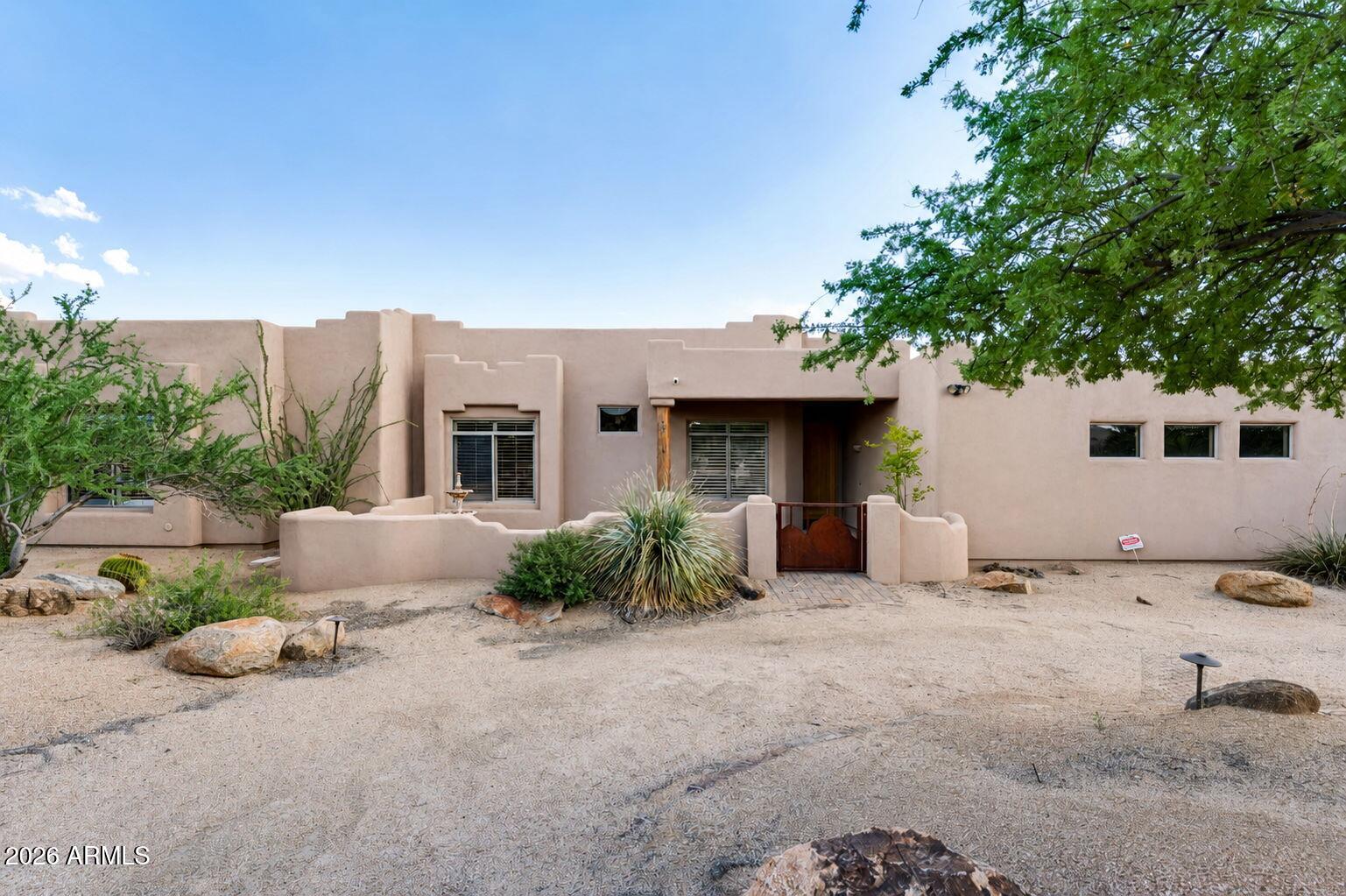 6423 E MARIA Drive