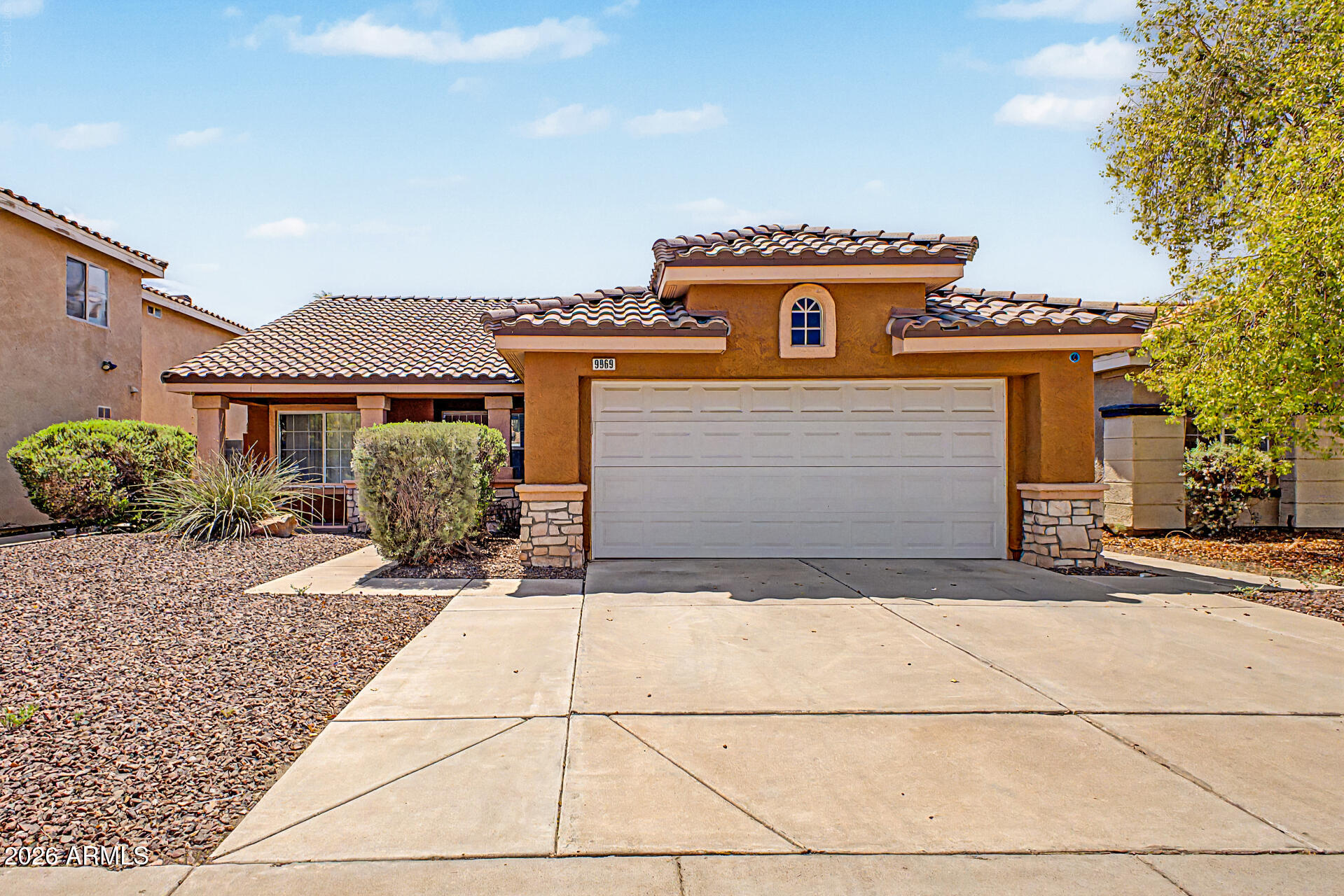 9969 W MACKENZIE Drive