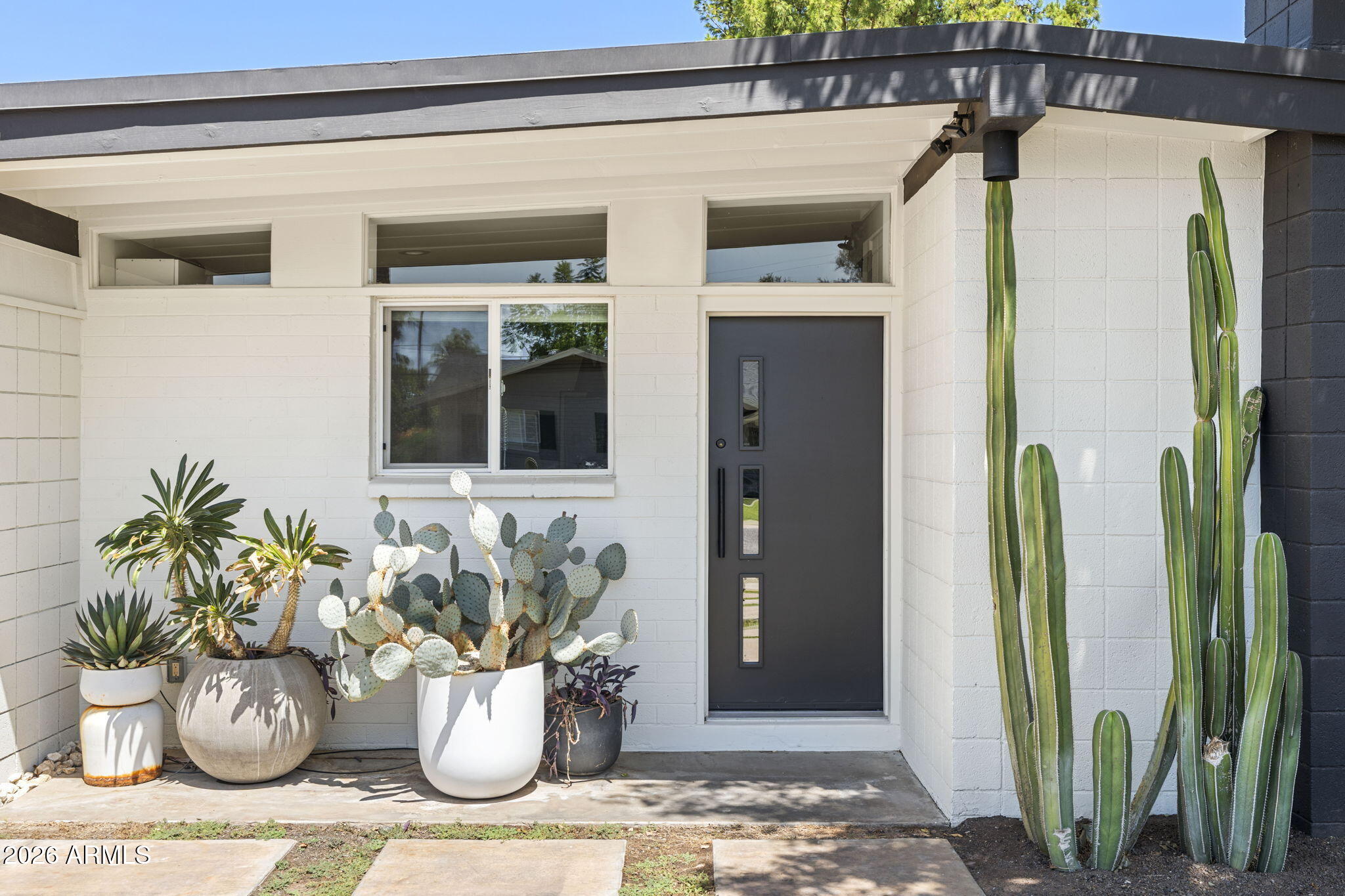 3402 E SELLS Drive