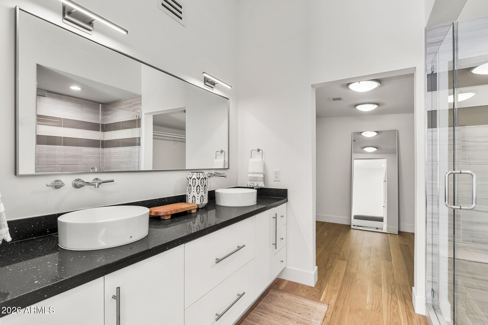 3402 E SELLS Drive