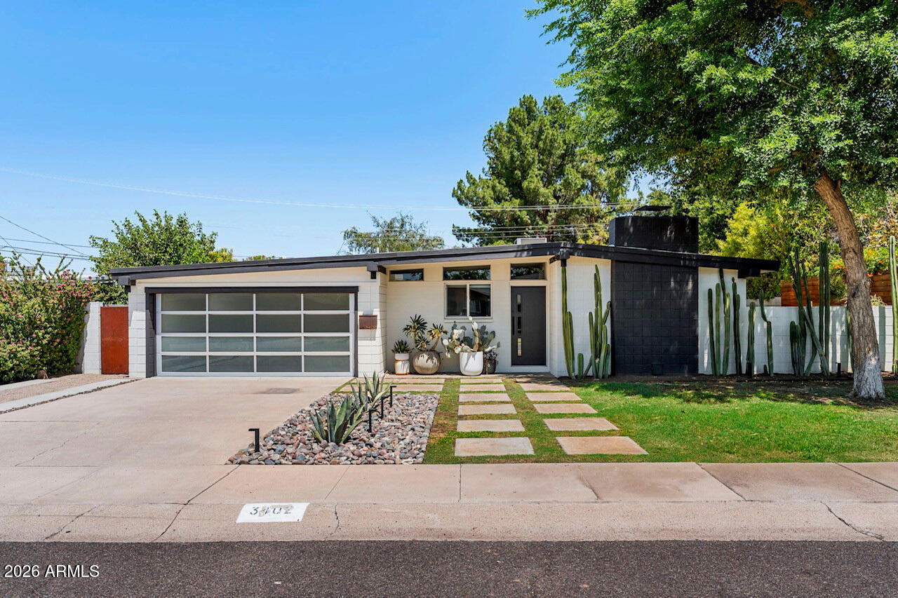 3402 E SELLS Drive