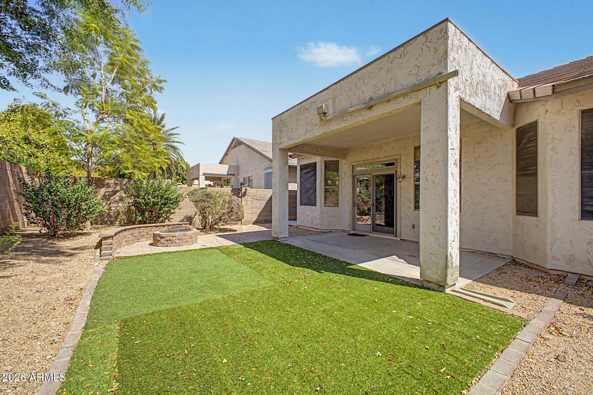 6526 W ORAIBI Drive