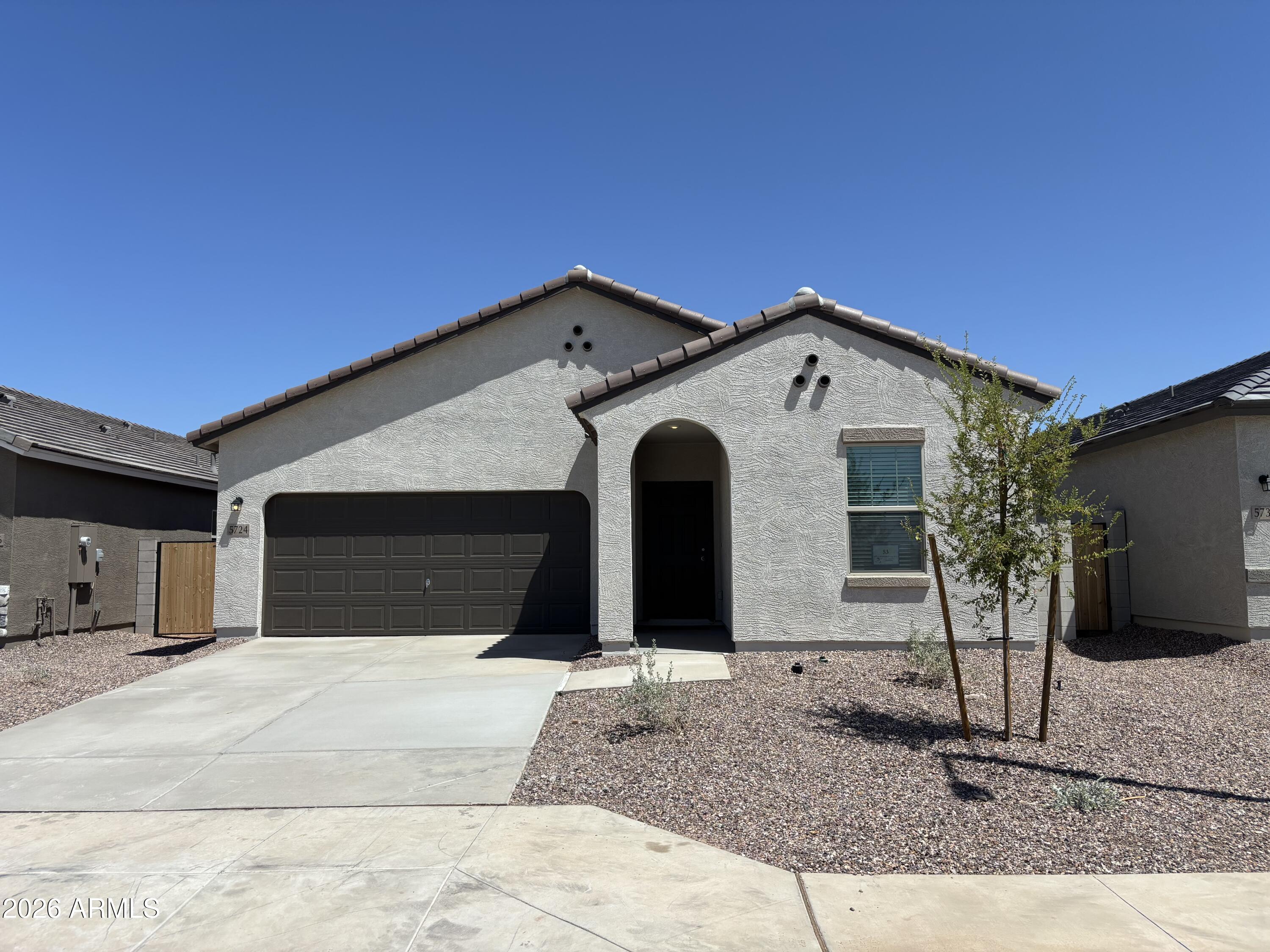 5724 E HORNBLENDE Way