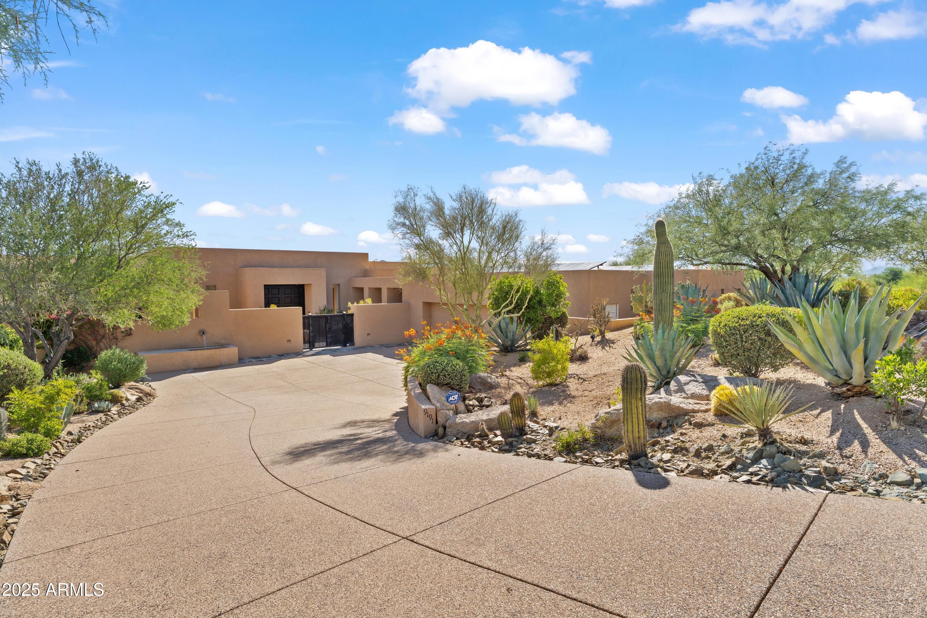 9191 E HAPPY HOLLOW Drive