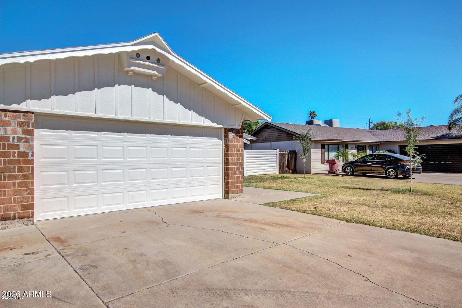 8702 E Bonnie Rose Avenue