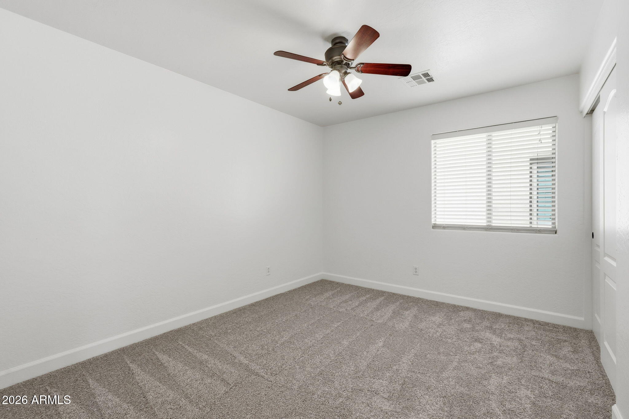 22343 E CALLE DE FLORES
