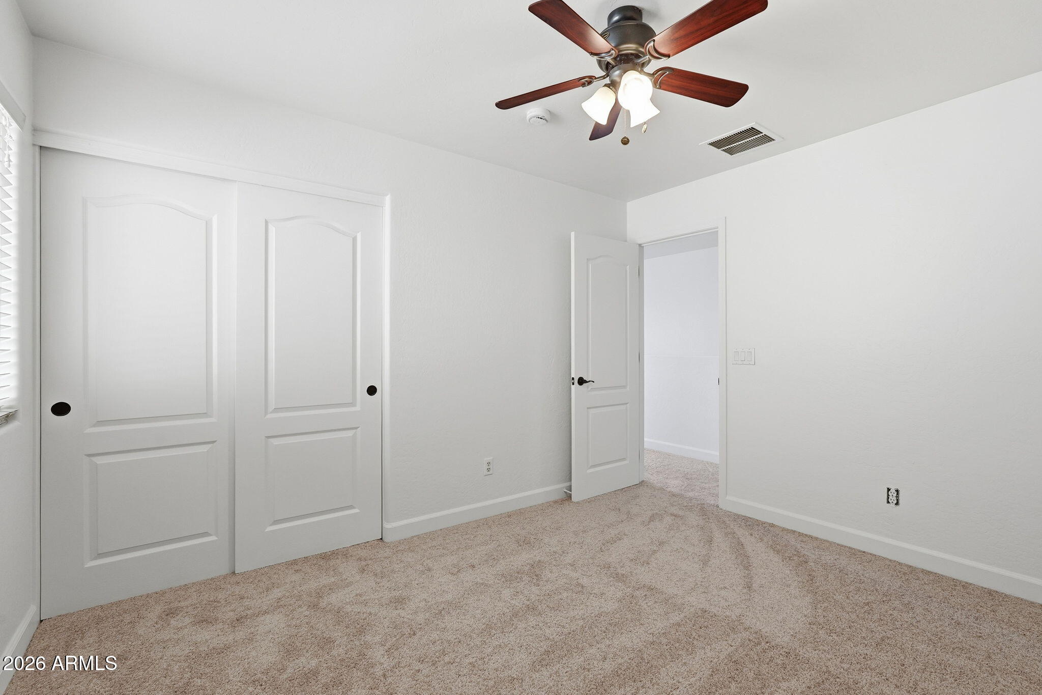 22343 E CALLE DE FLORES