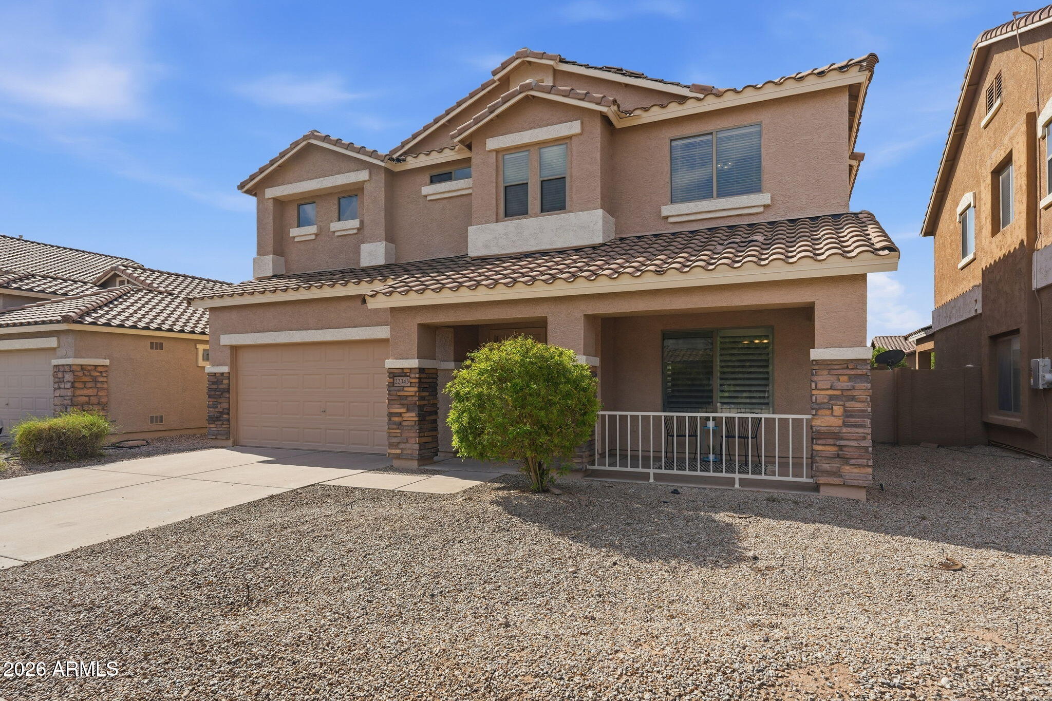 22343 E CALLE DE FLORES