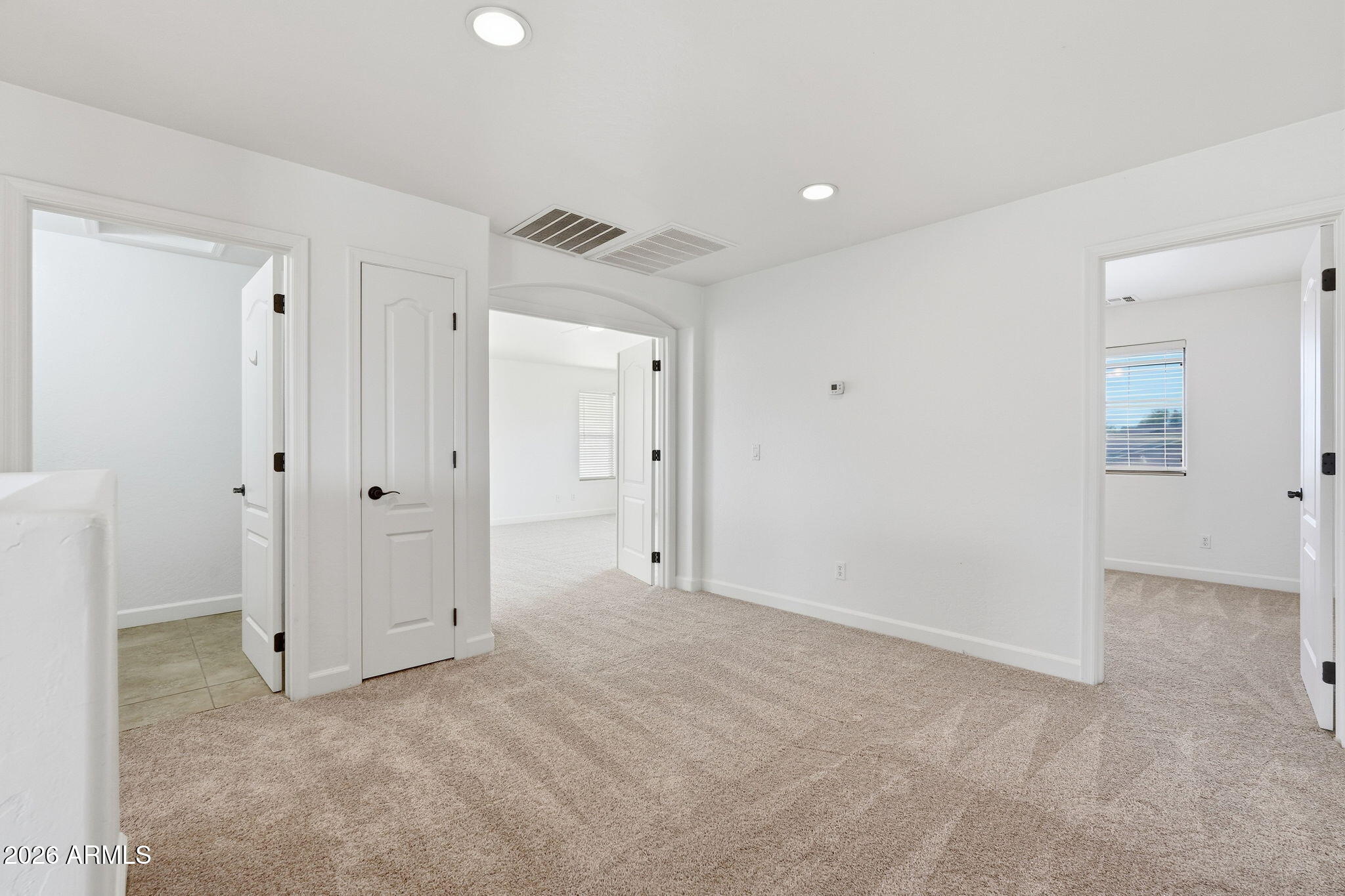 22343 E CALLE DE FLORES