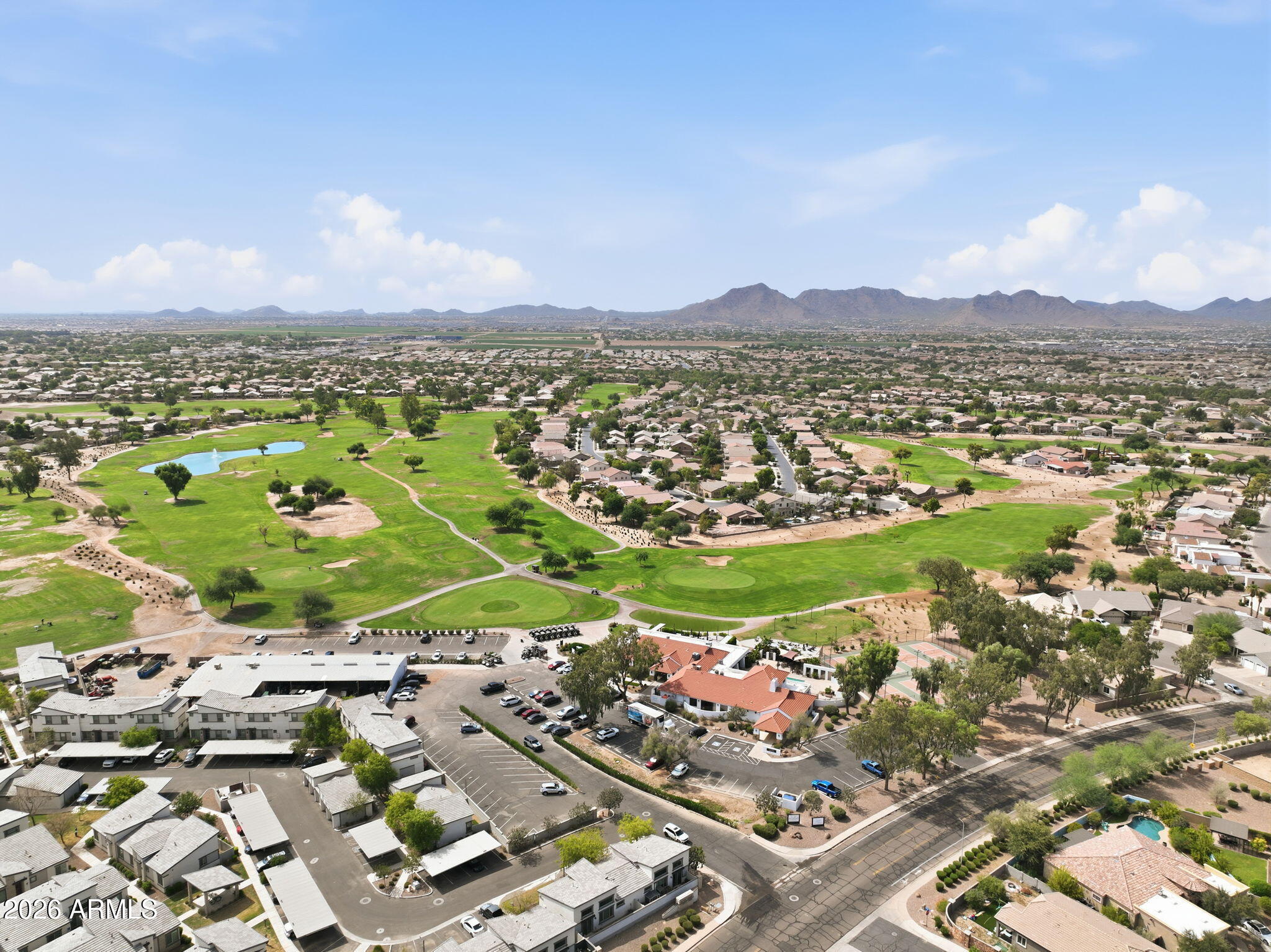 22343 E CALLE DE FLORES