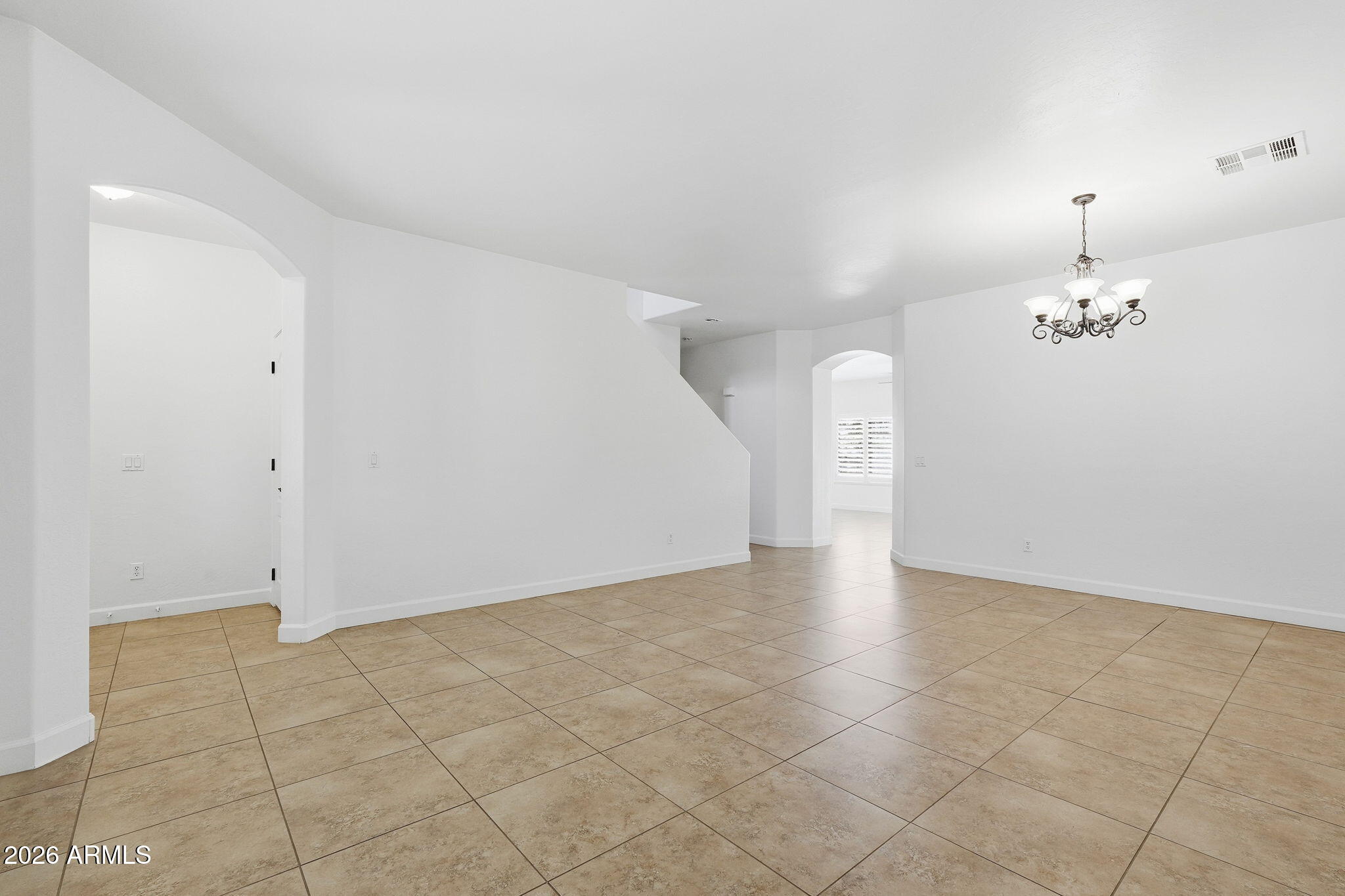 22343 E CALLE DE FLORES