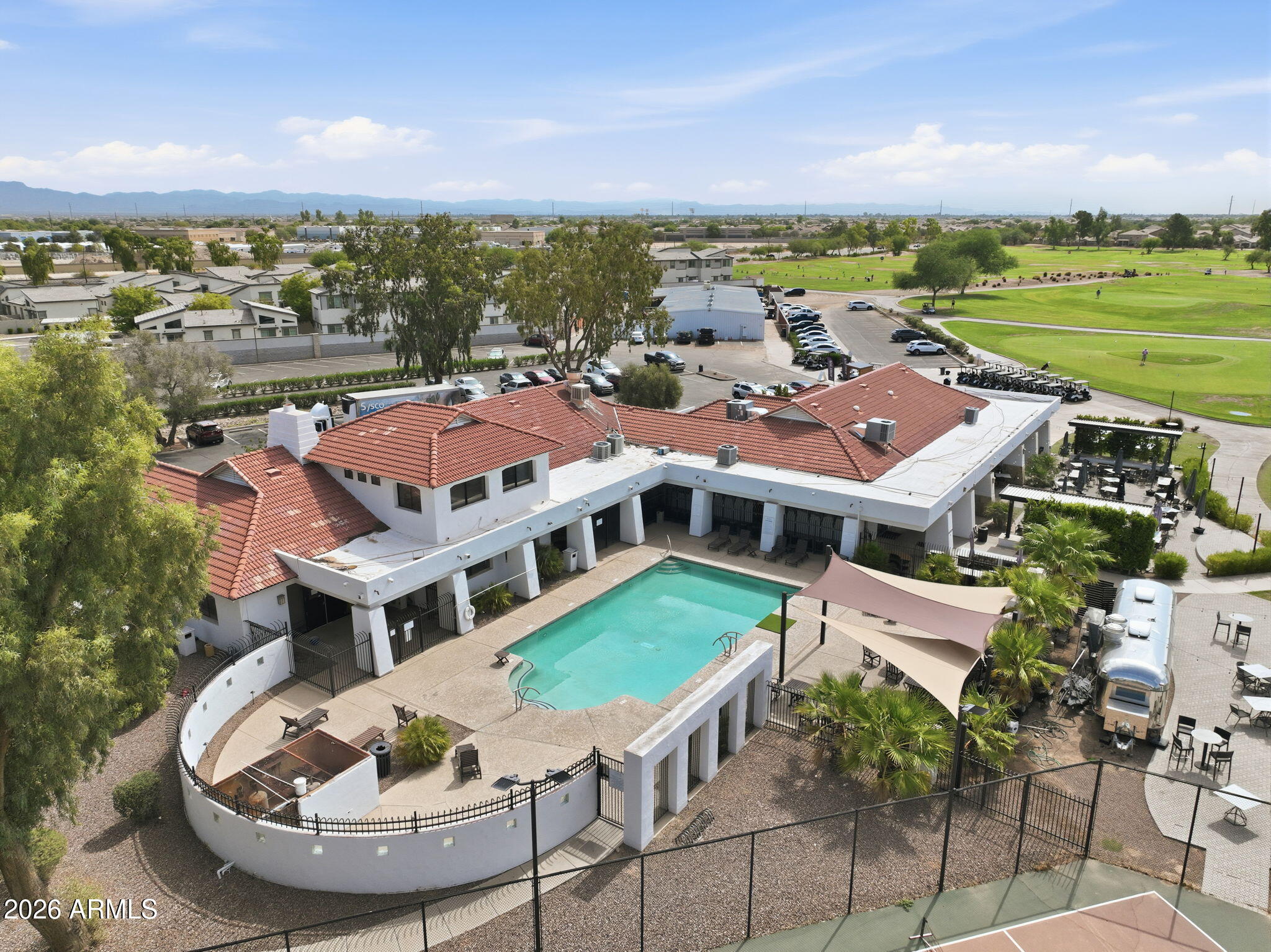22343 E CALLE DE FLORES