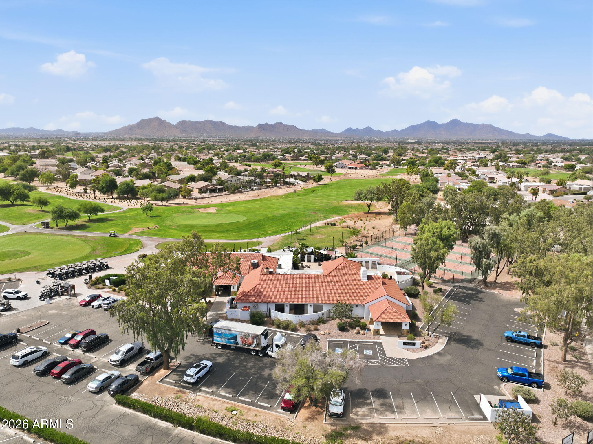 22343 E CALLE DE FLORES