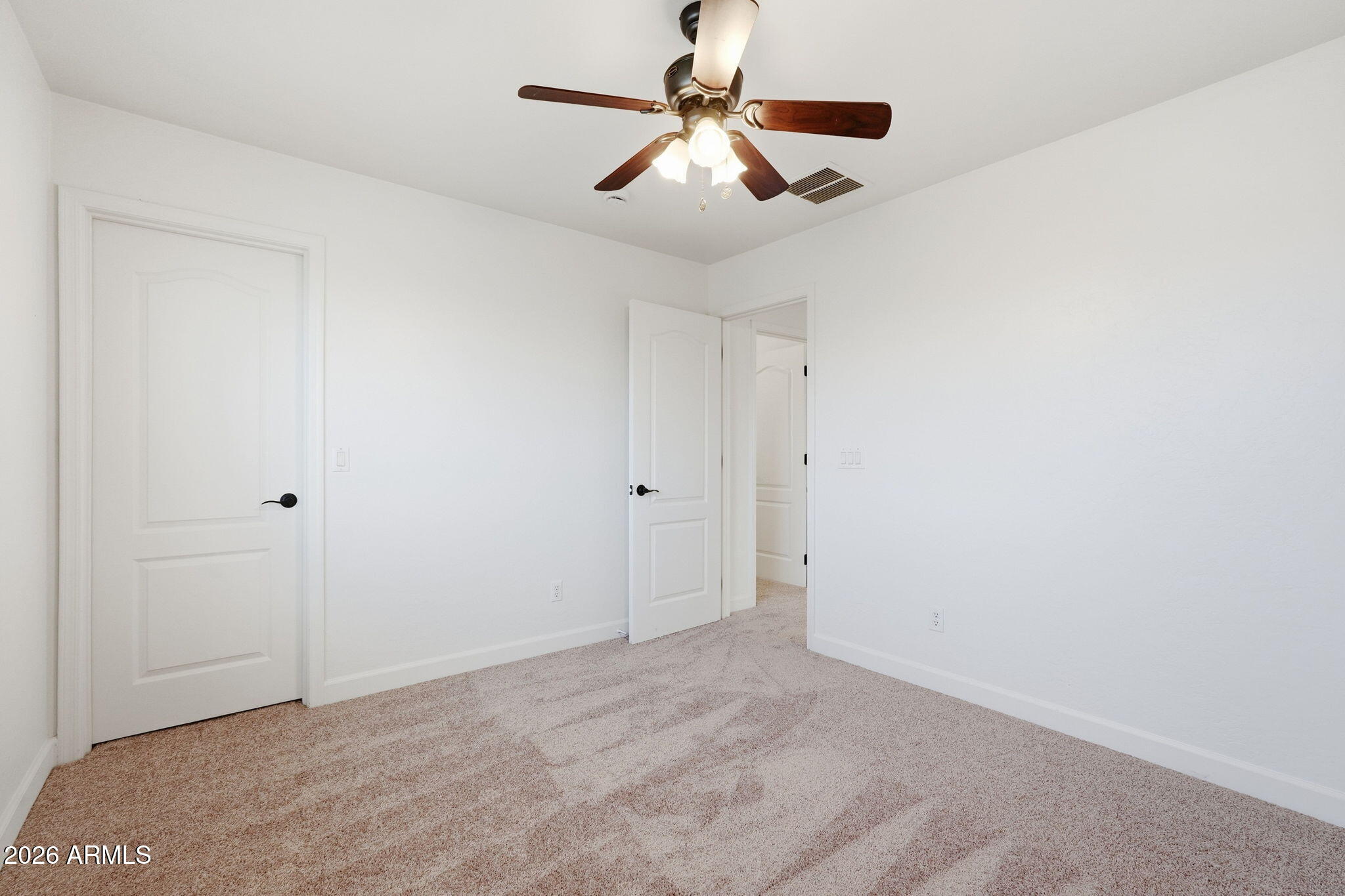 22343 E CALLE DE FLORES
