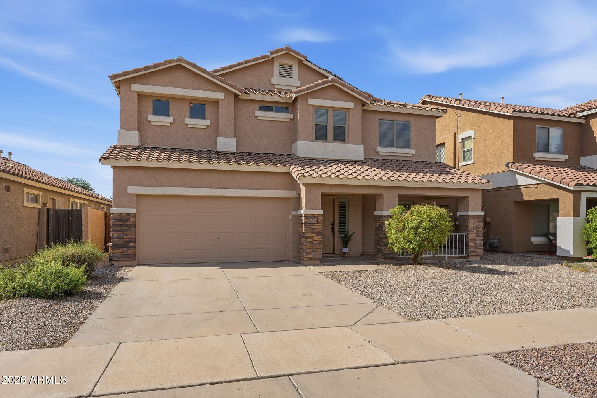 22343 E CALLE DE FLORES